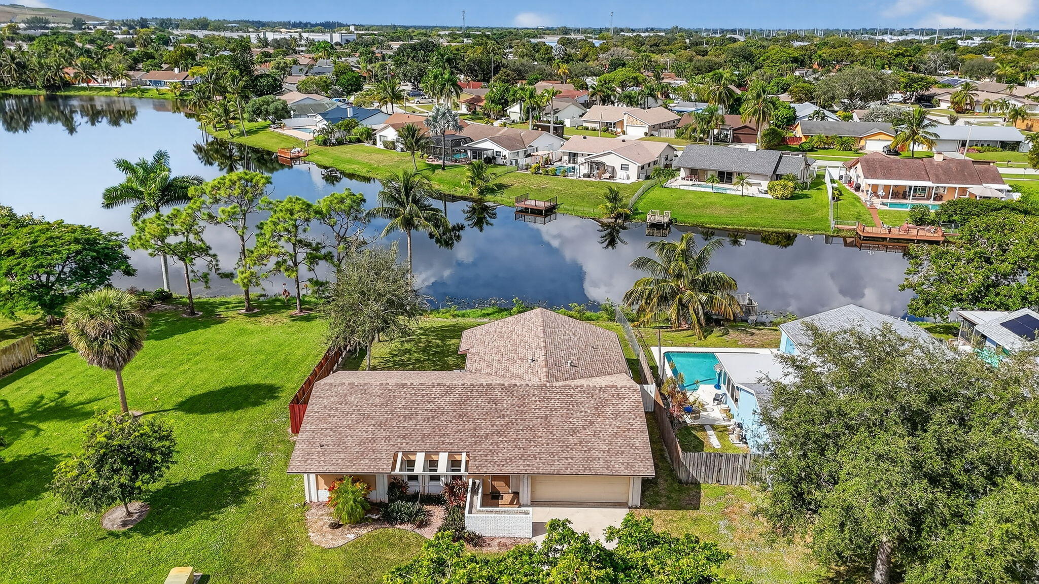 View details of listing 1273 SW 25th Avenue, Deerfield Beach, FL 33442 Deerfield Beach with MLS# 