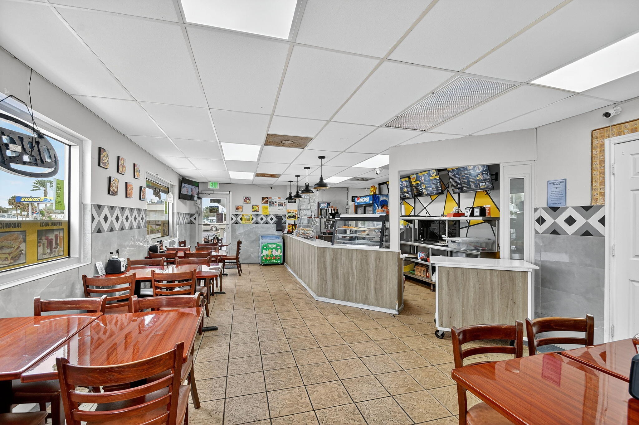 Listing  1541 W Blue Heron Boulevard, Riviera Beach, FL 33404, Riviera Beach, FL 33404