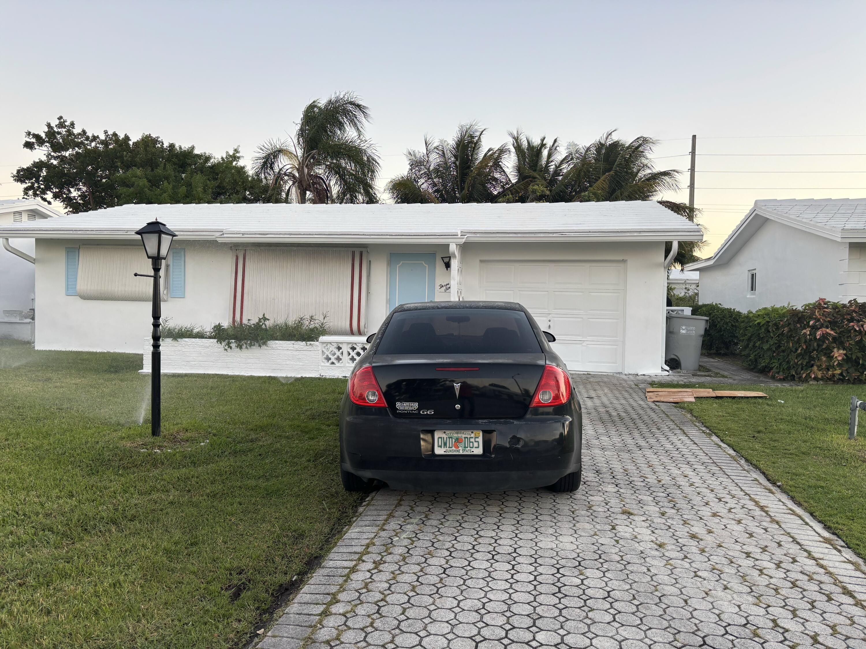 View details of listing 360 Leisure Boulevard, Pompano Beach, FL 33064 Pompano Beach with MLS#
