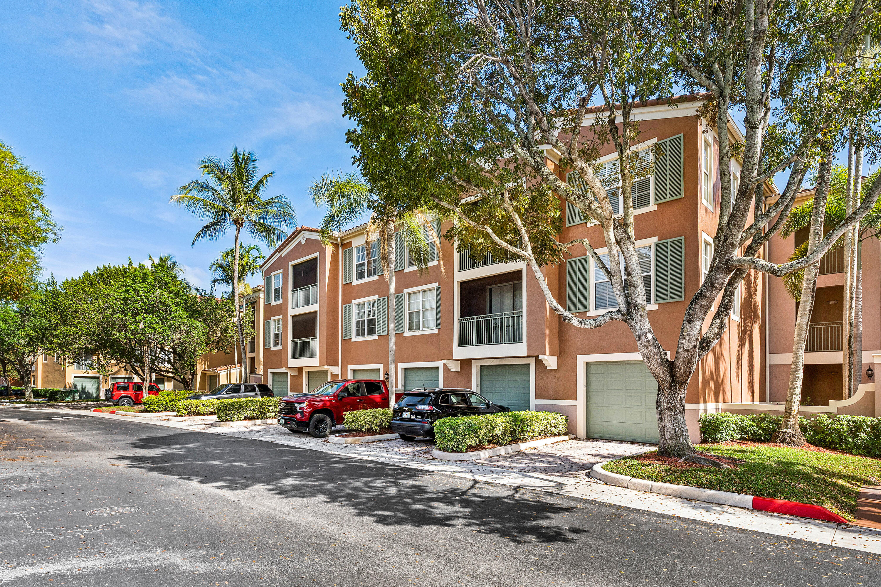 View details of listing 11720 Saint Andrews Place 206, Wellington, FL 33414 Wellington with MLS#
