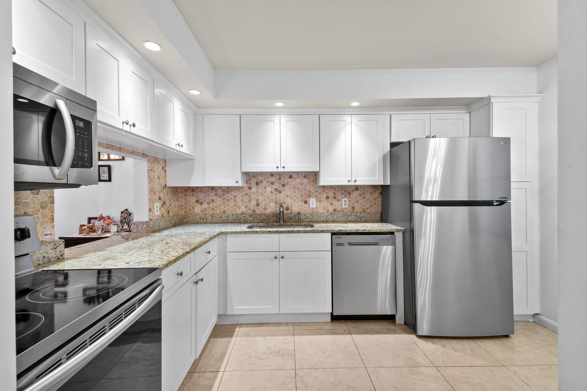 View details of listing 140 Lake Nancy Lane 112, West Palm Beach, FL 33411 West Palm Beach with MLS# 