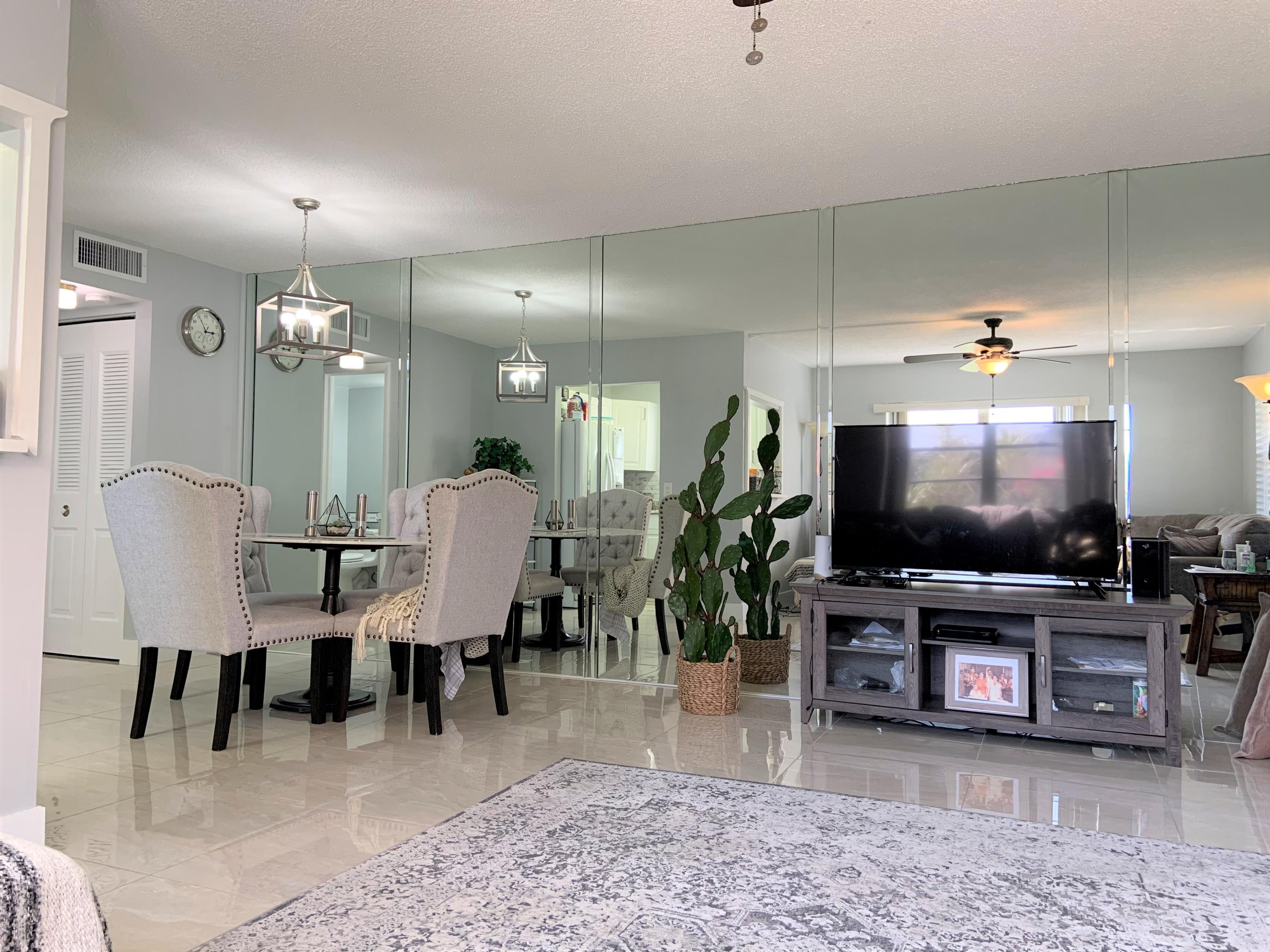 View details of listing 200 Sheffield I, West Palm Beach, FL 33417 West Palm Beach with MLS# 