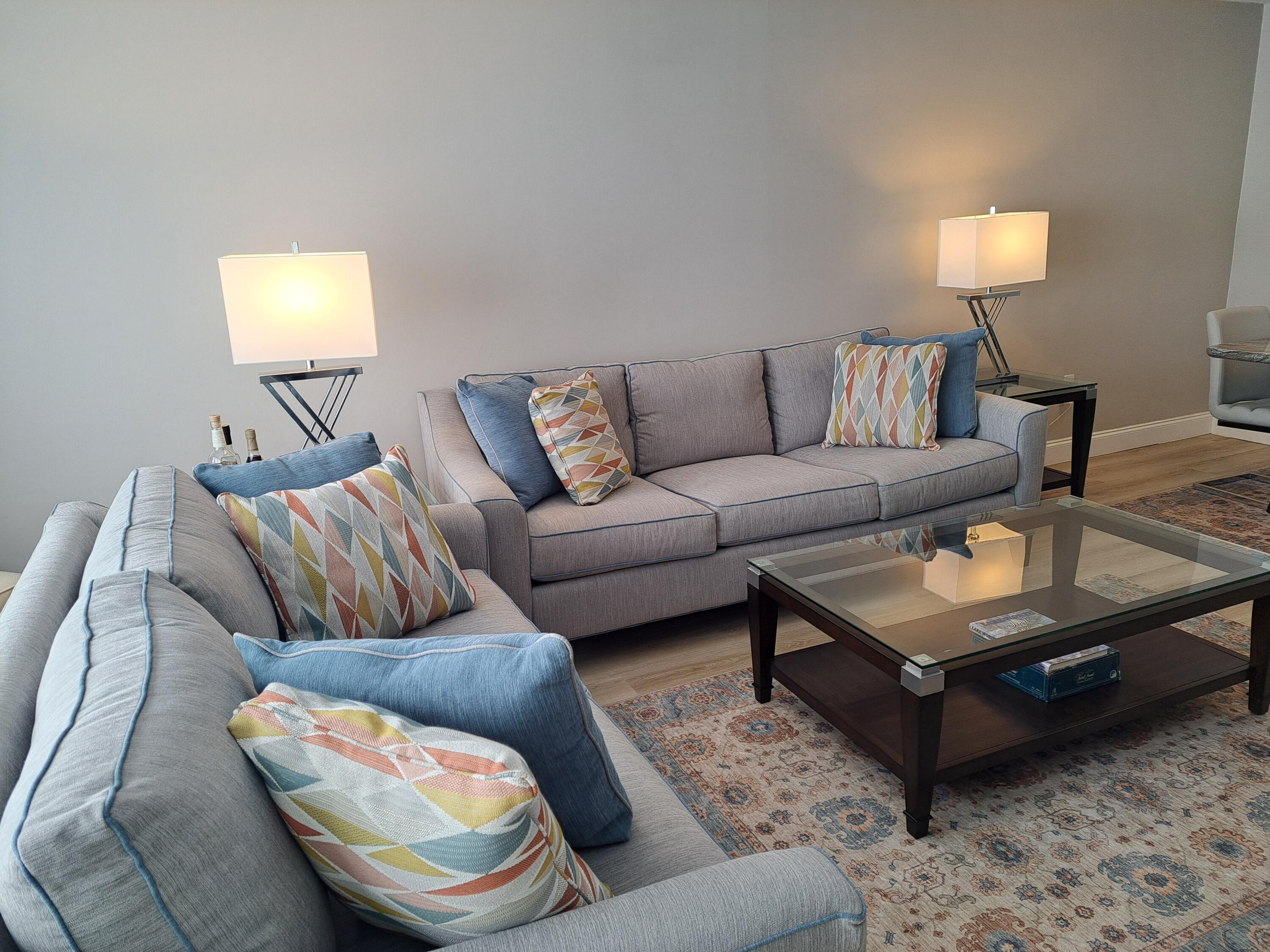 Listing  1502 S Lakeside Drive 208, Lake Worth Beach, FL 33460, Lake Worth Beach, FL 33460