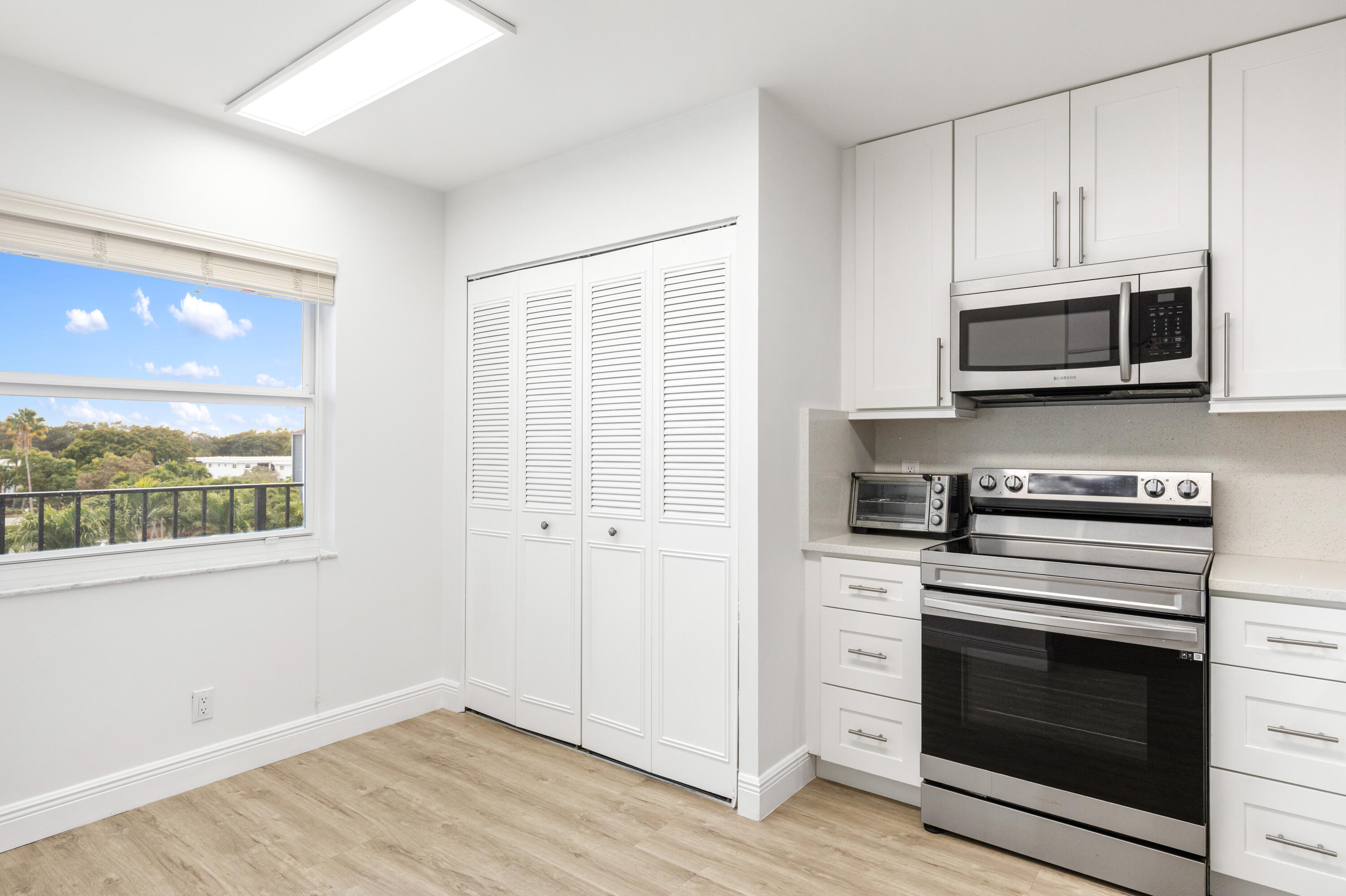 View details of listing 6650 S Oriole Boulevard 4080, Delray Beach, FL 33446 Delray Beach with MLS#