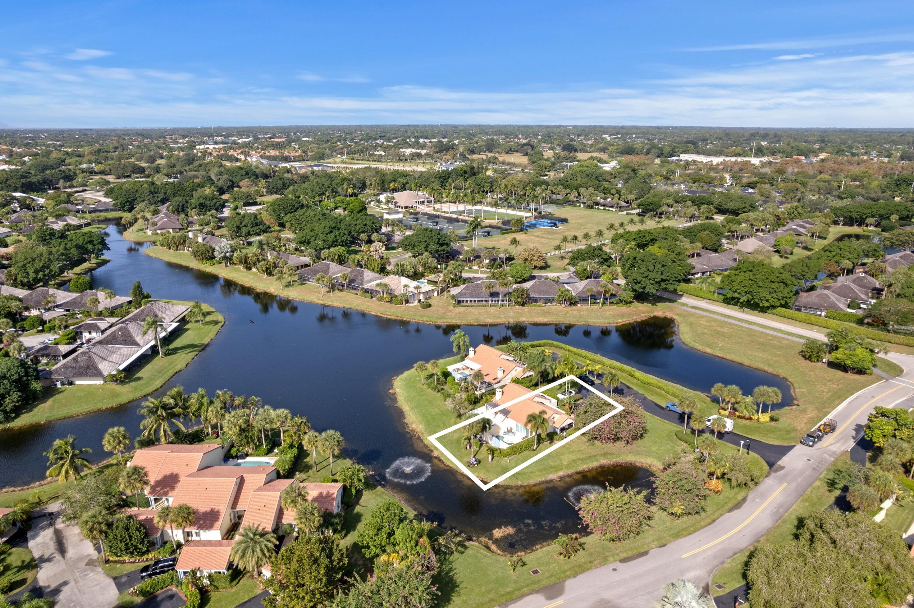 View details of listing 2211 Las Casitas Drive, Wellington, FL 33414 Wellington with MLS#