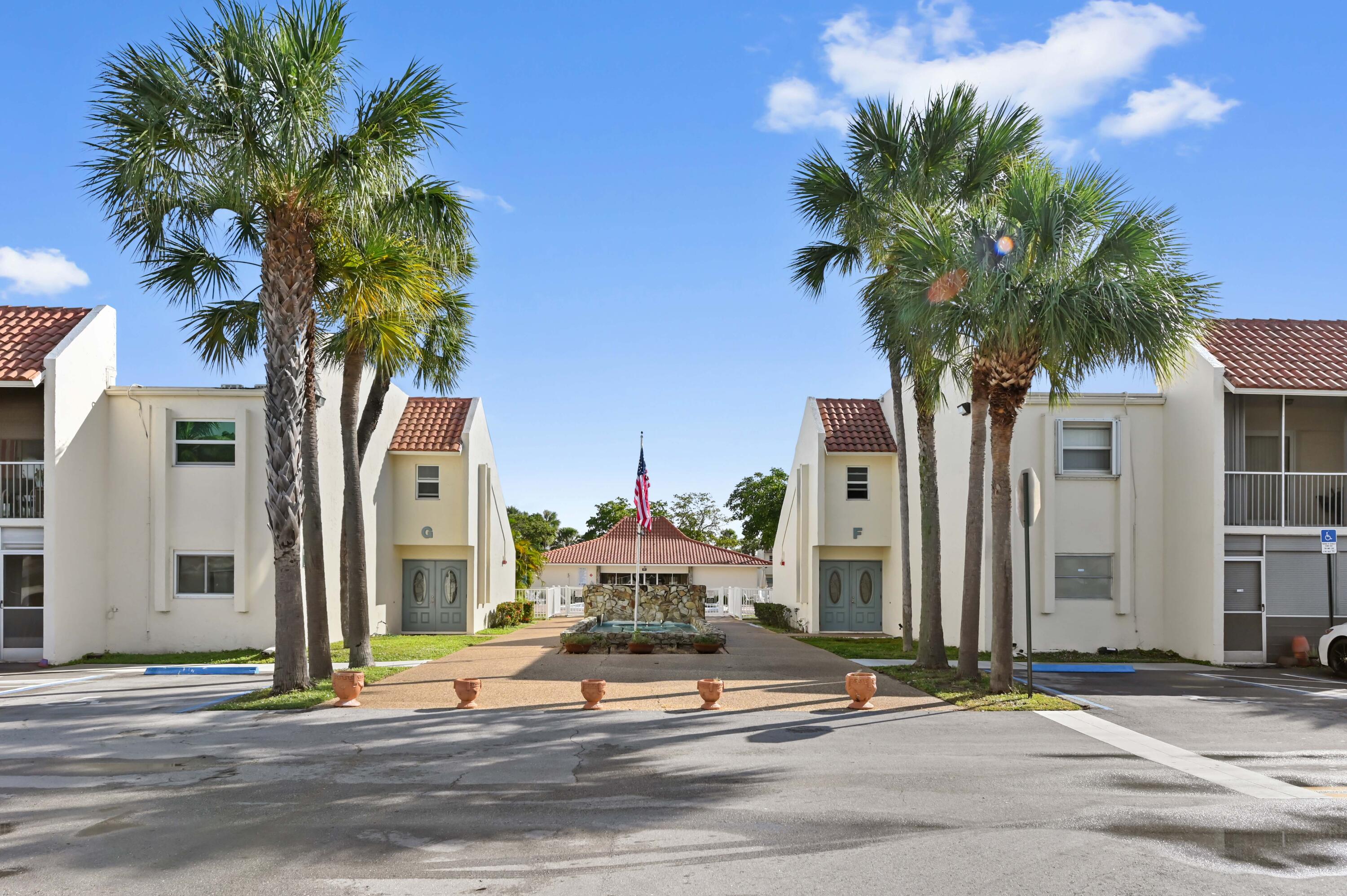 View details of listing 1428 SE 4th Avenue 215, Deerfield Beach, FL 33441 Deerfield Beach with MLS#