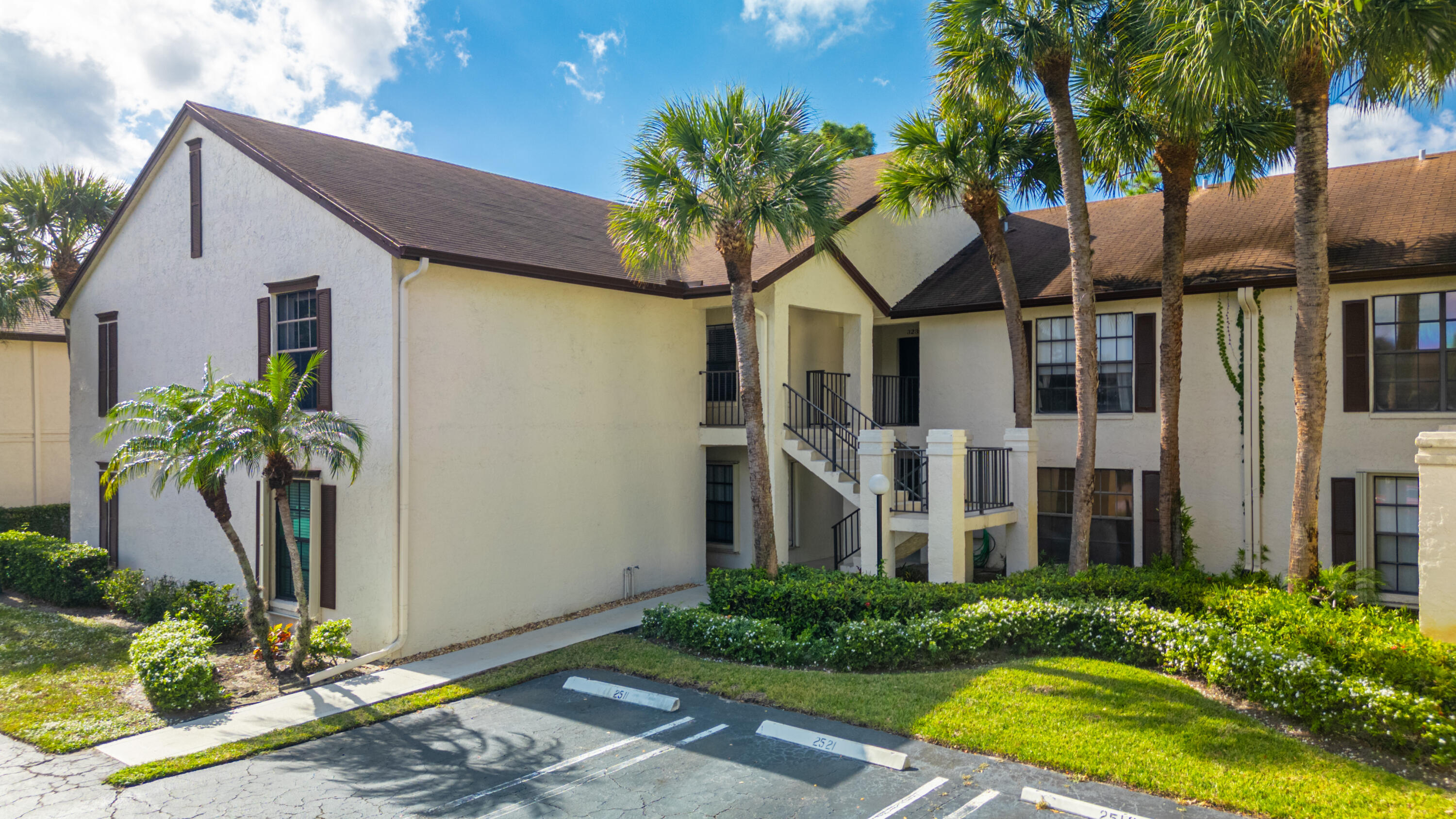 View details of listing 3233 Perimeter Drive 2511, Greenacres, FL 33467 Greenacres with MLS# 