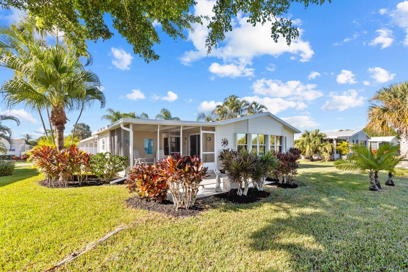 View details of listing 8162 13th Hole Drive, Port St. Lucie, FL 34952 Port St. Lucie with MLS# 