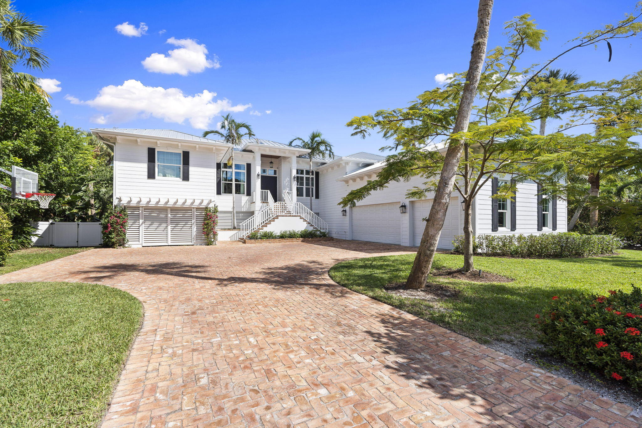 View details of listing 54 S Sewalls Point Road, Sewalls Point, FL 34996 Sewalls Point with MLS#
