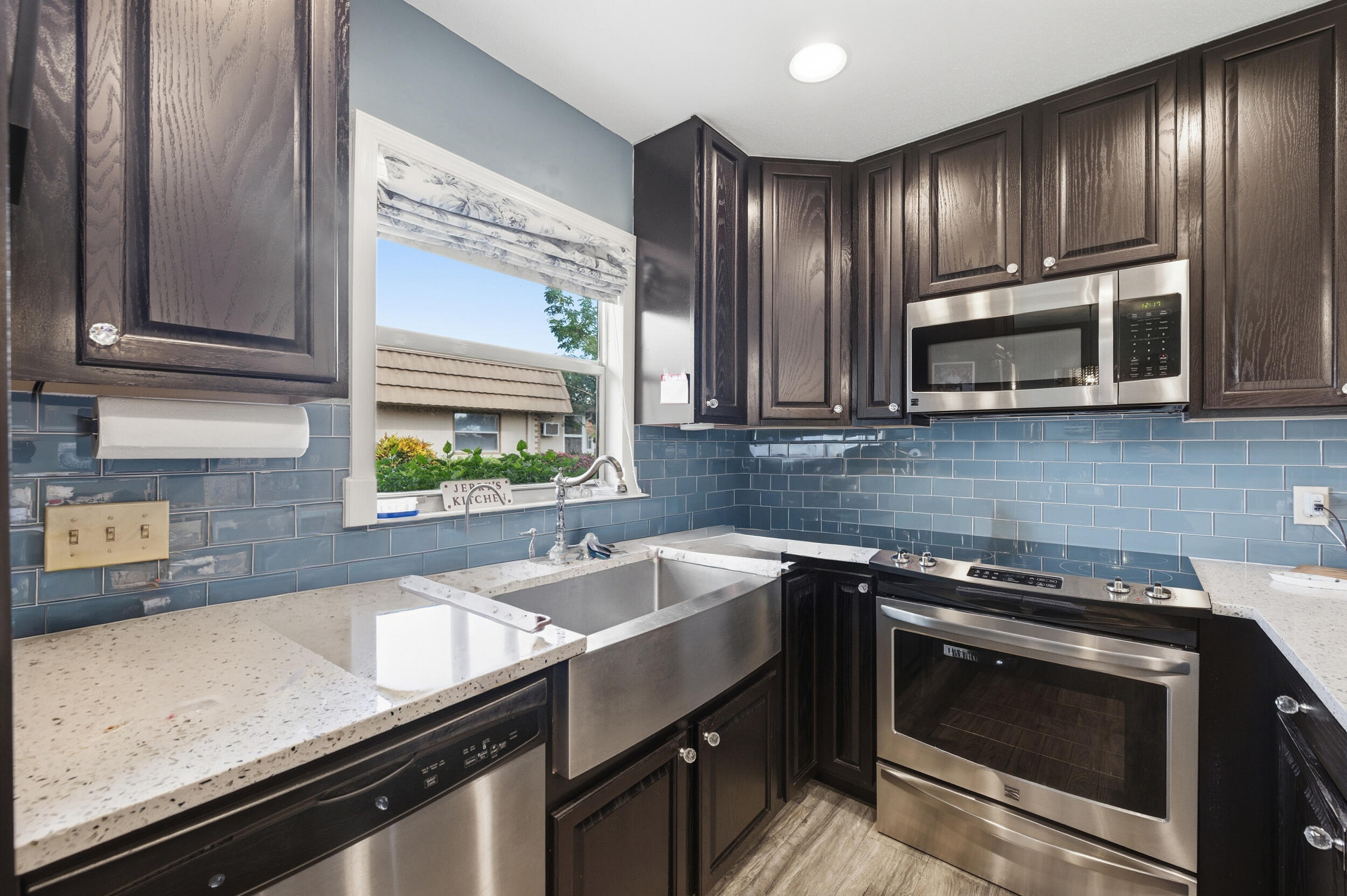 View details of listing 341 Seville O, Delray Beach, FL 33446 Delray Beach with MLS#