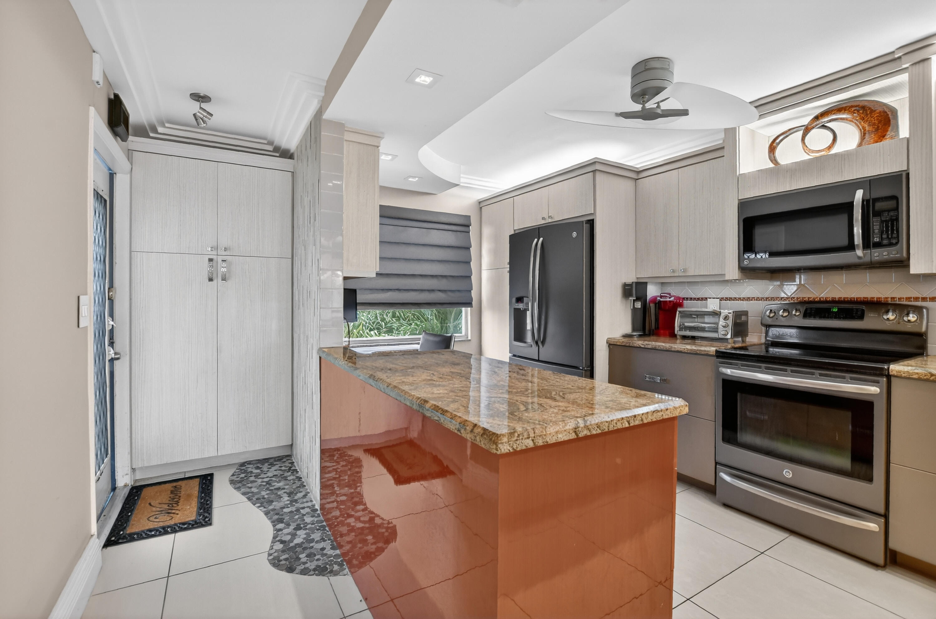 View details of listing 3080 Yarmouth D, Boca Raton, FL 33434 Boca Raton with MLS#