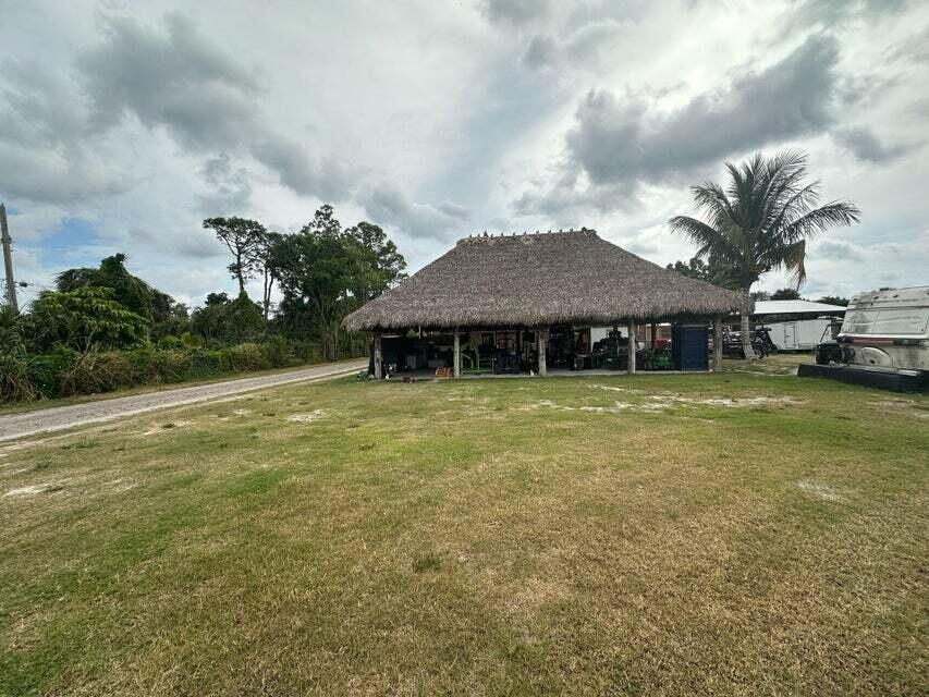 View details of listing 3525 D Rd Road, Loxahatchee Groves, FL 33470 Loxahatchee Groves with MLS#