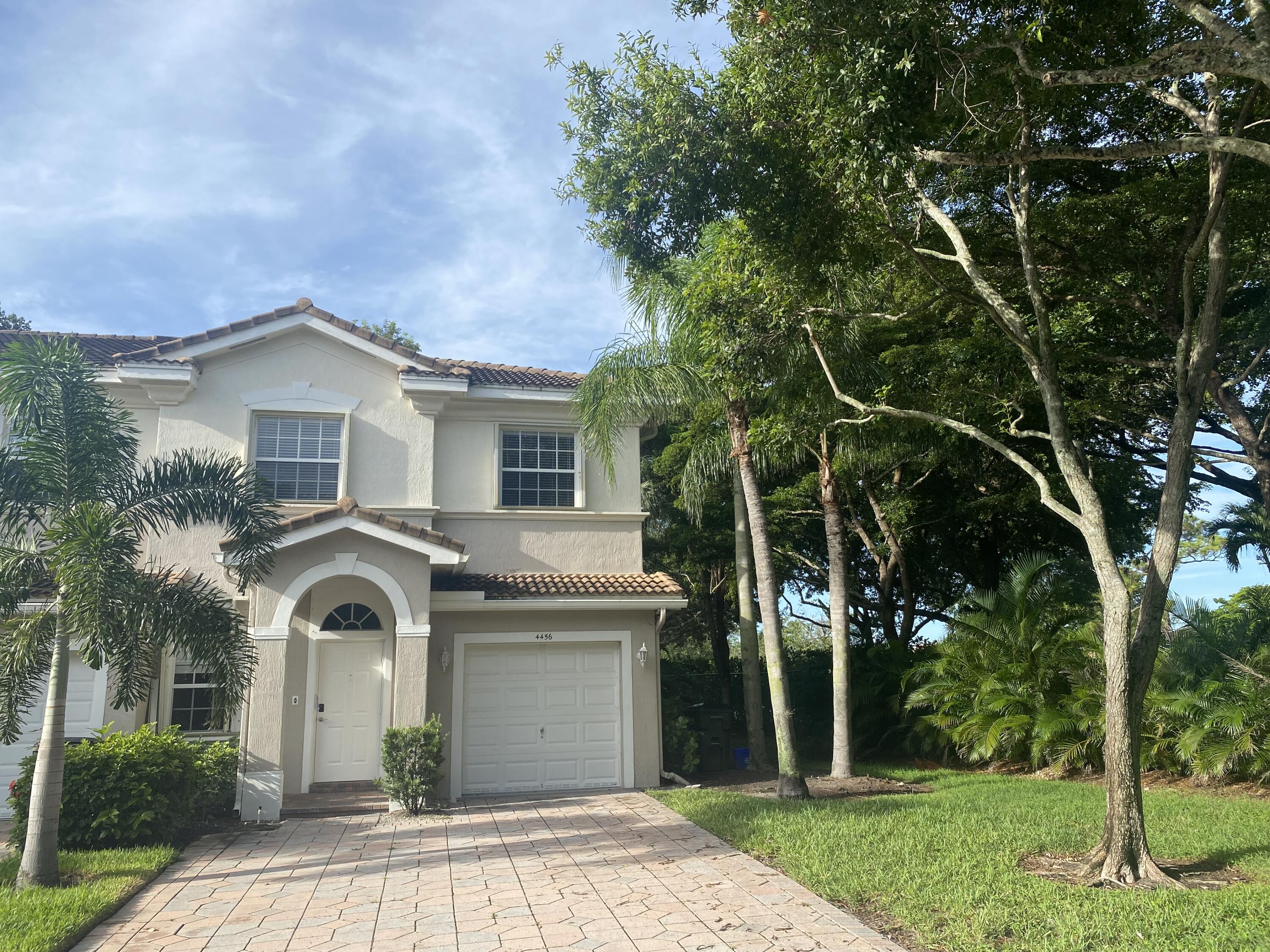 Listing  4456 Regal Court, Delray Beach, FL 33445, Delray Beach, FL 33445