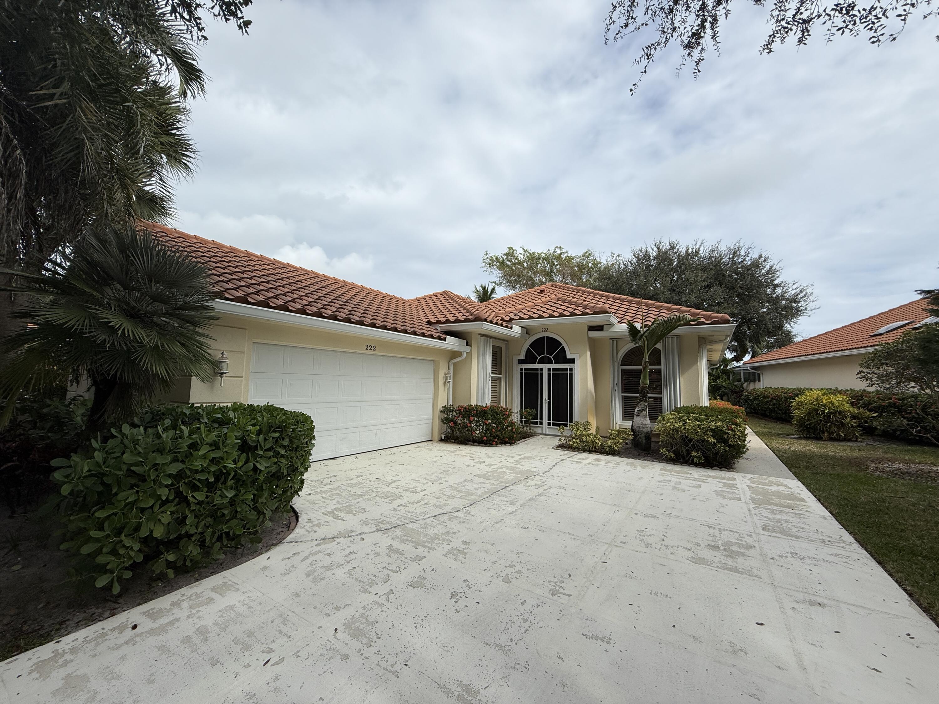 Listing  222 E Tall Oaks Circle, Palm Beach Gardens, FL 33410, Palm Beach Gardens, FL 33410