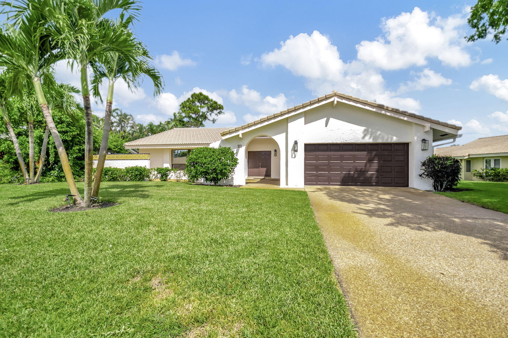 Listing  804 Foxpointe Circle, Delray Beach, FL 33445, Delray Beach, FL 33445
