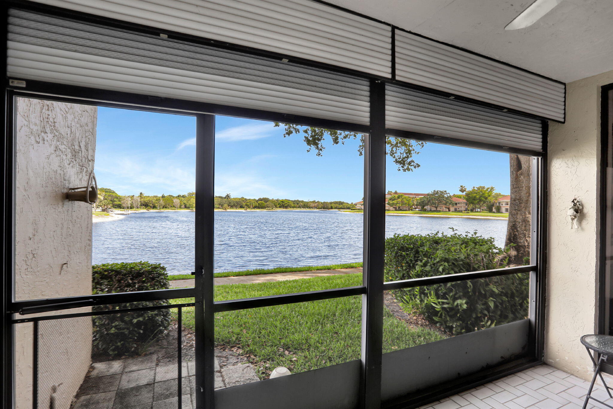 View details of listing 2850 Carambola Circle S 19121, Coconut Creek, FL 33066 Coconut Creek with MLS#