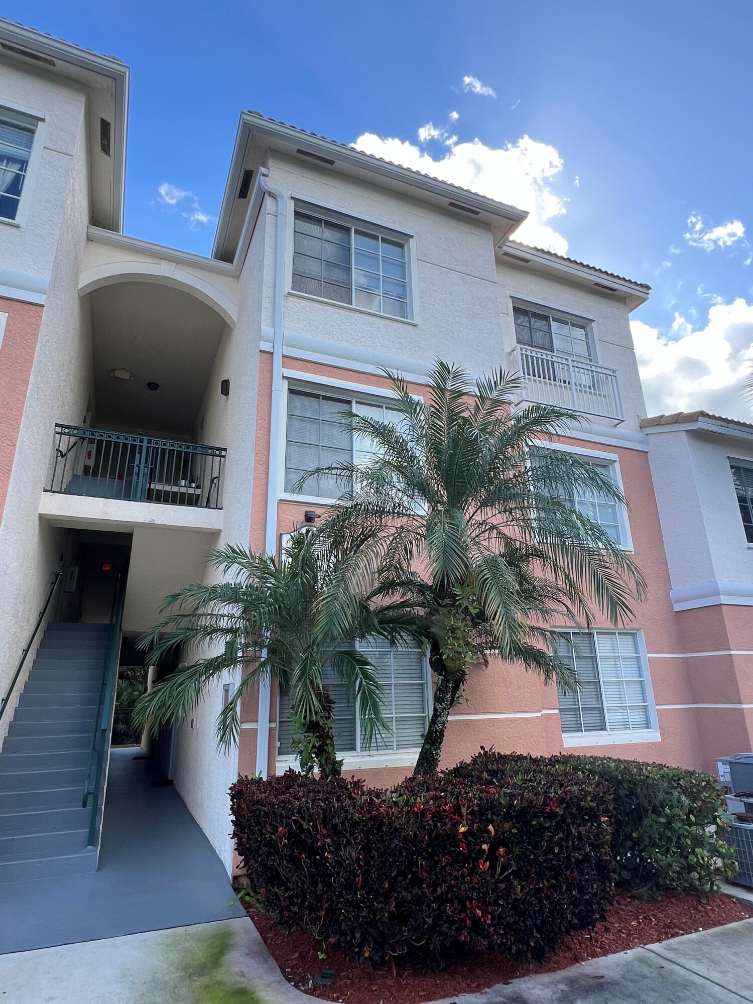 View details of listing 2309 Myrtlewood Circle E 2309, Palm Beach Gardens, FL 33418 Palm Beach Gardens with MLS#