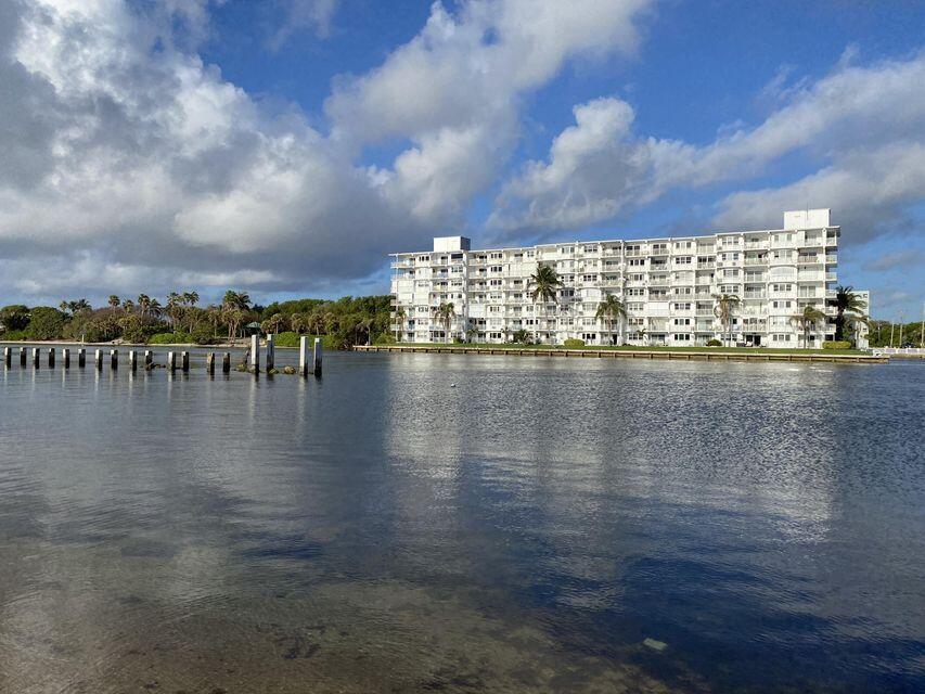 View details of listing 1536 SE 15th Court 202, Deerfield Beach, FL 33441 Deerfield Beach with MLS#