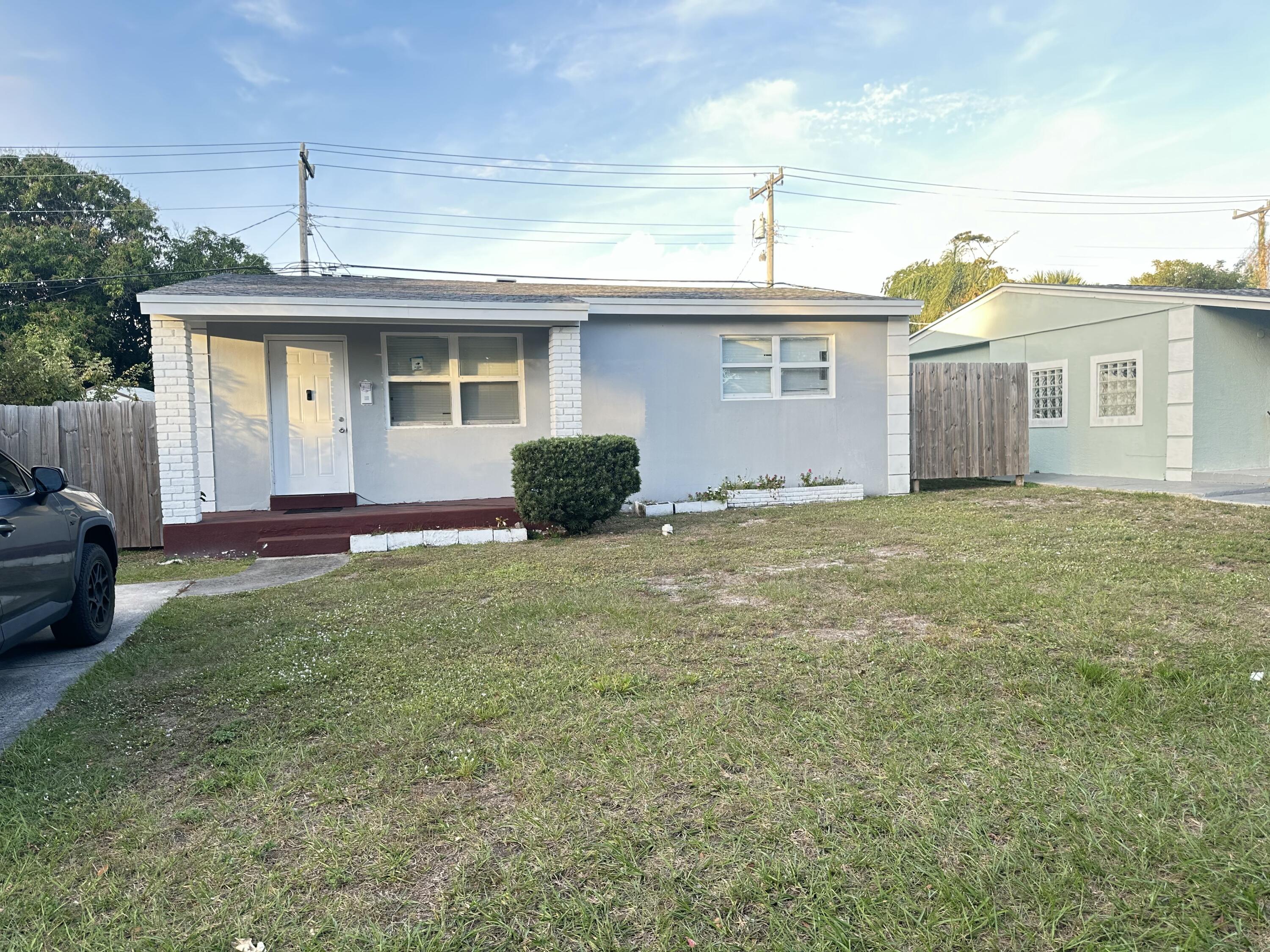 View details of listing 725 58th Street, West Palm Beach, FL 33407 West Palm Beach with MLS#