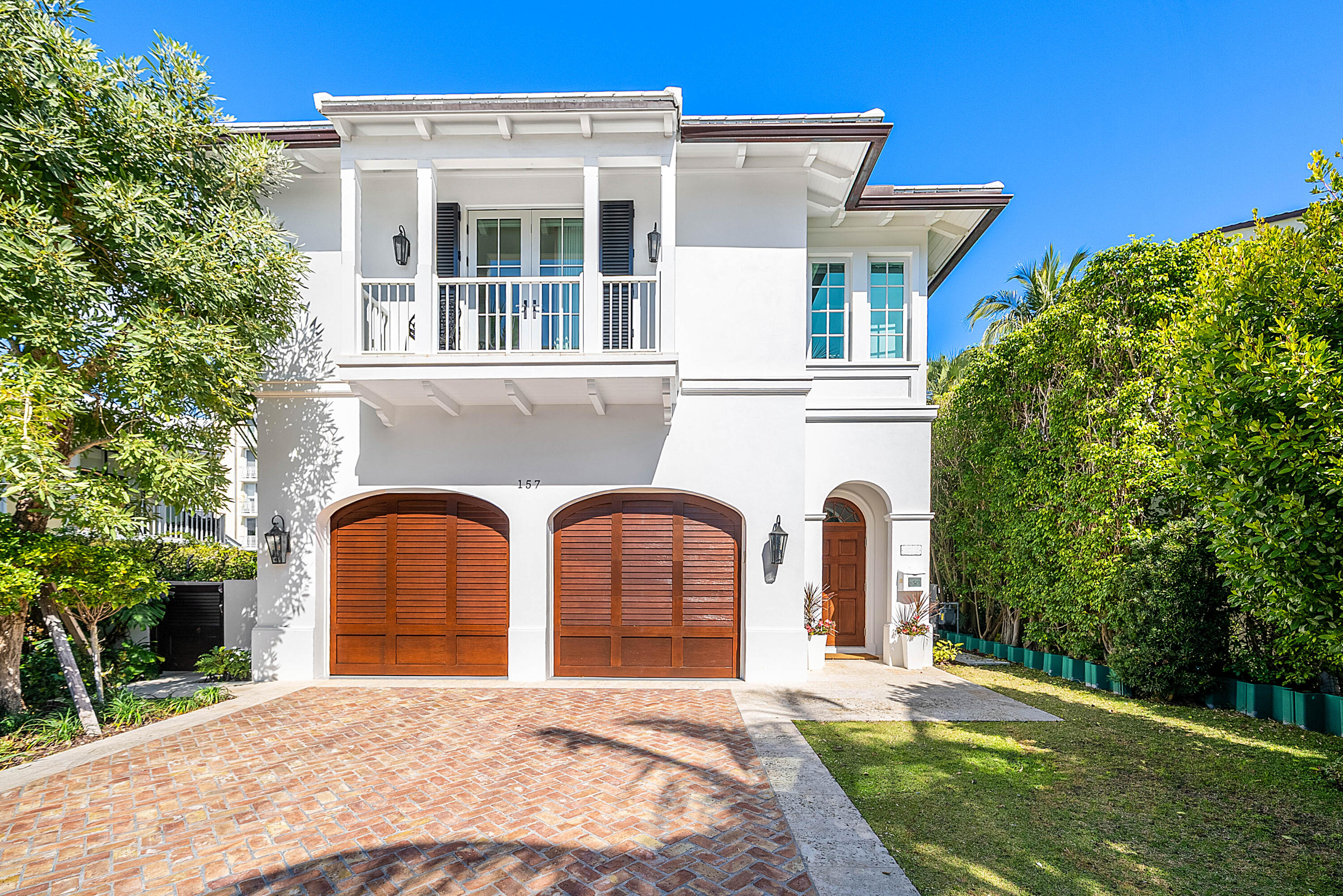 View details of listing 157 Peruvian Avenue, Palm Beach, FL 33480 Palm Beach with MLS#