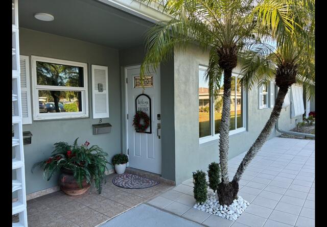 View details of listing 917 S Drive Terrace B, Delray Beach, FL 33445 Delray Beach with MLS#