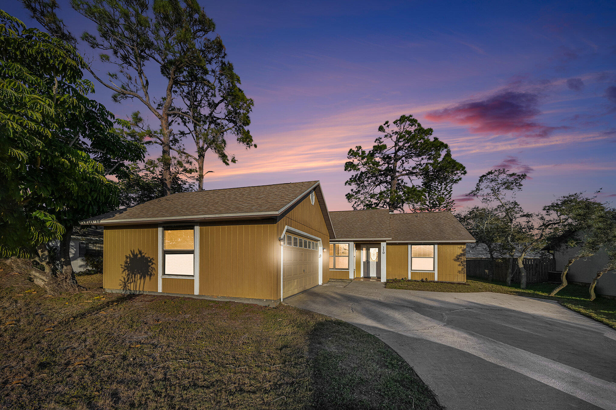 View details of listing 110 Cardinal Drive, Sebastian, FL 32958 Sebastian with MLS#
