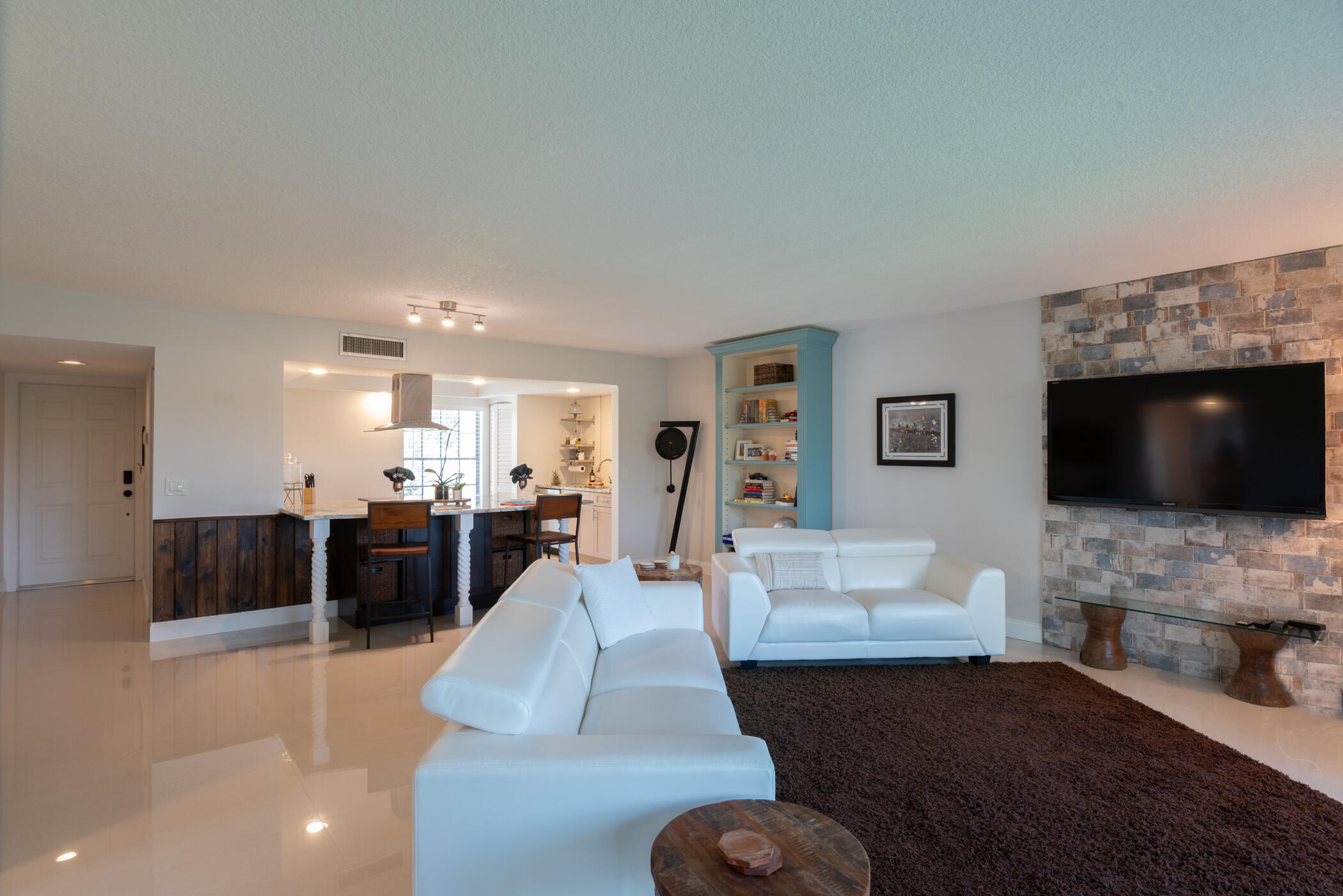 View details of listing 9130 SE Riverfront Terrace L, Jupiter, FL 33469 Jupiter with MLS#