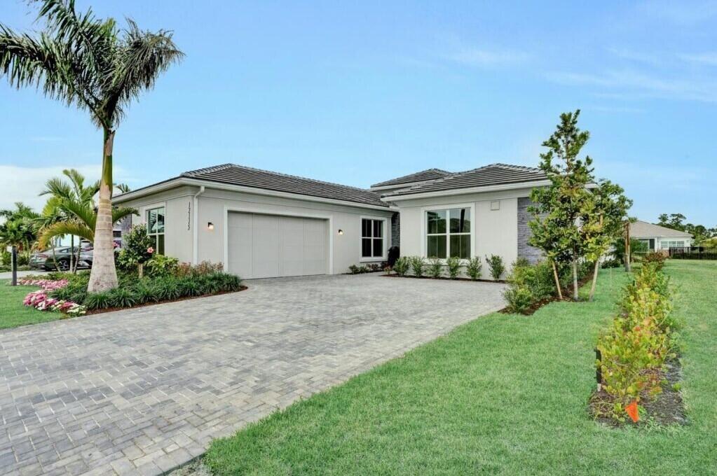 View details of listing 12115 Arbordale Way, Palm Beach Gardens, FL 33412 Palm Beach Gardens with MLS#