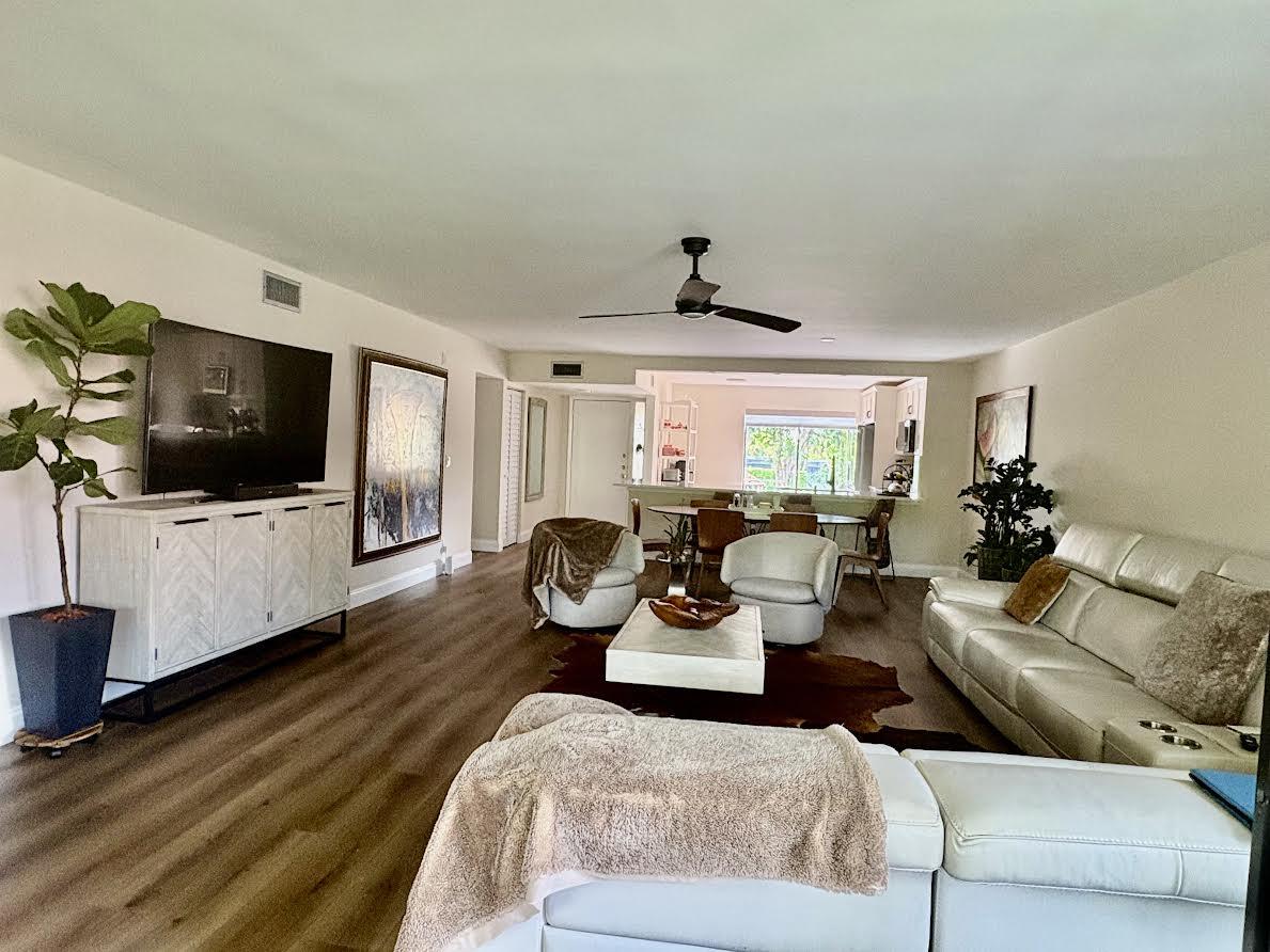 View details of listing 11280 Green Lake Drive 203, Boynton Beach, FL 33437 Boynton Beach with MLS#