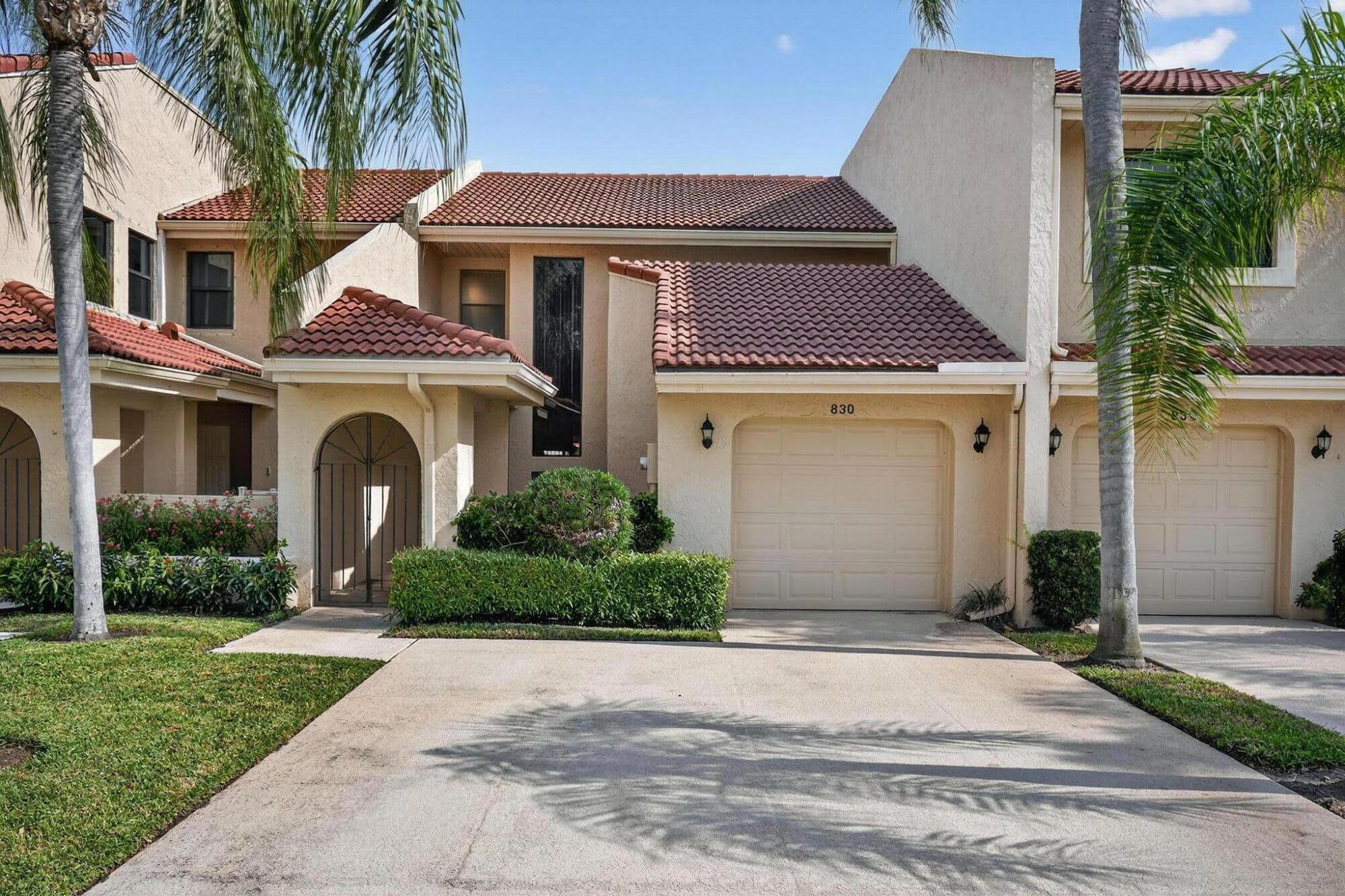 View details of listing 830 Windermere Way, Palm Beach Gardens, FL 33418 Palm Beach Gardens with MLS#