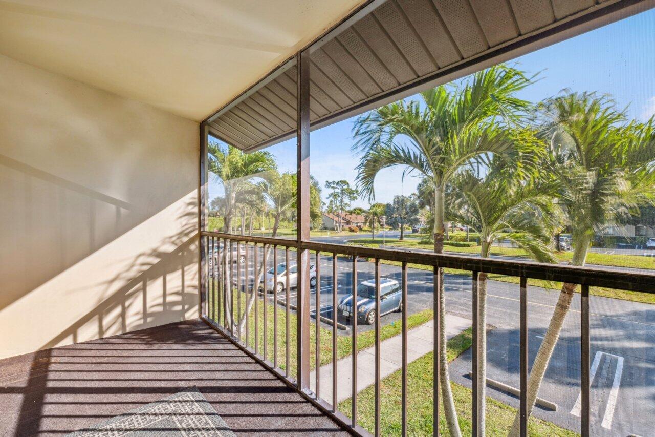 View details of listing 618 Sea Pine Way A2, Greenacres, FL 33415 Greenacres with MLS#