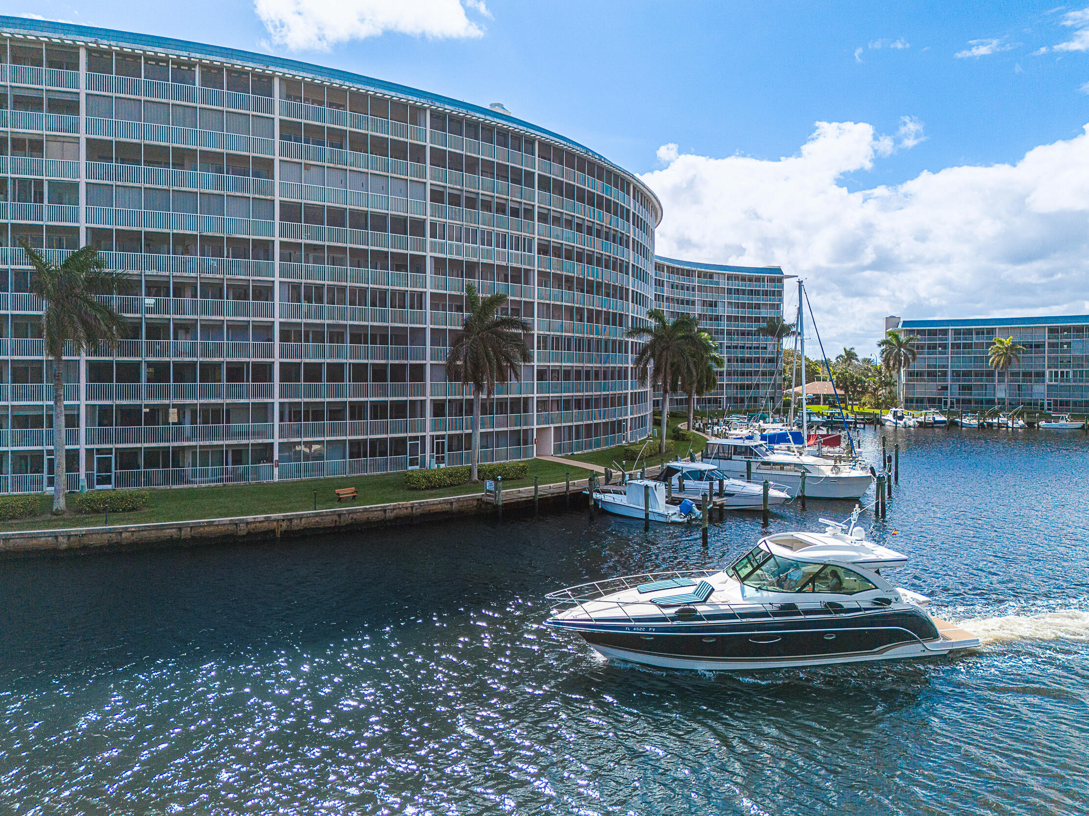 View details of listing 1537 E Hillsboro Boulevard 243, Deerfield Beach, FL 33441 Deerfield Beach with MLS#