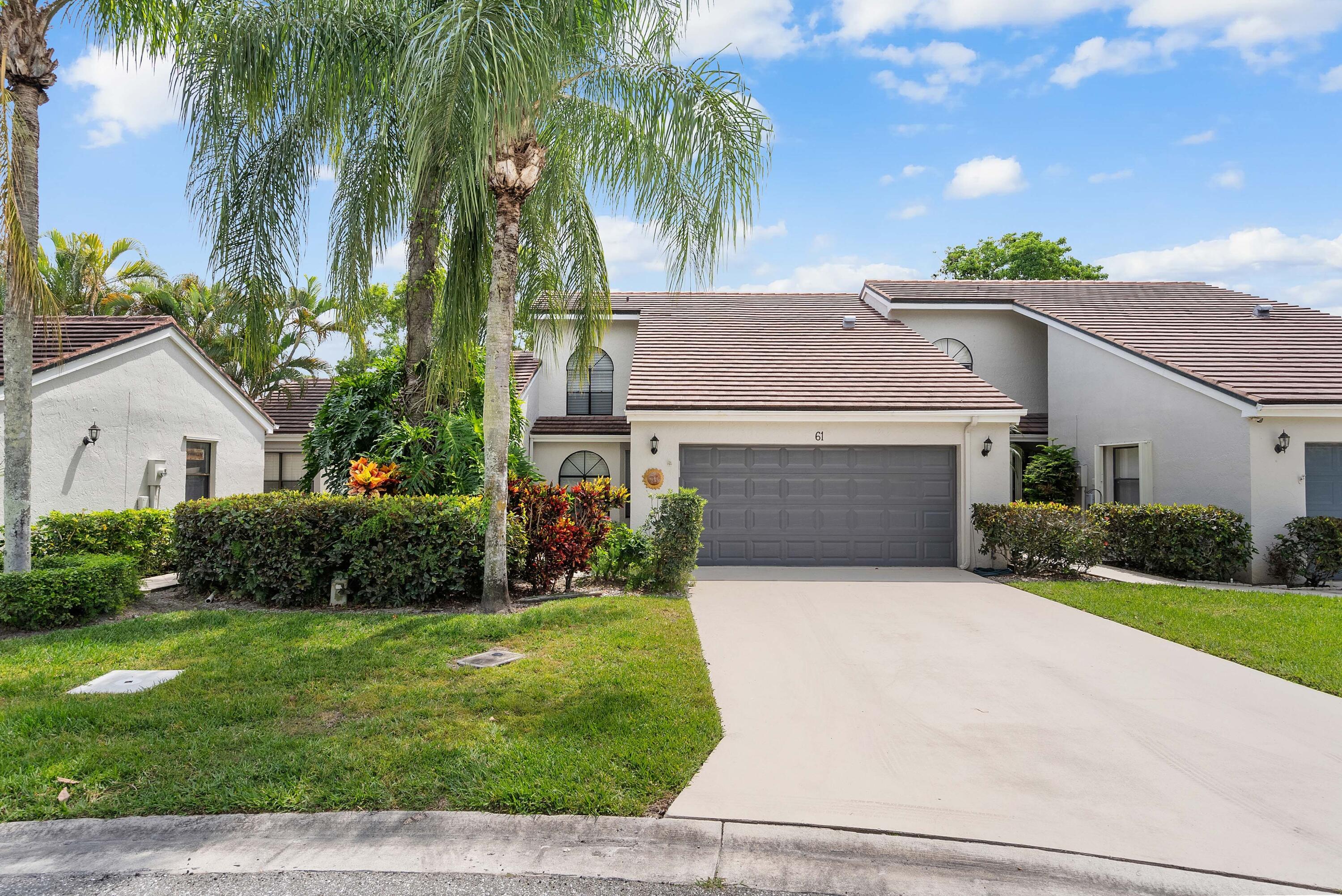 View details of listing 61 Edinburgh Drive, Palm Beach Gardens, FL 33418 Palm Beach Gardens with MLS#