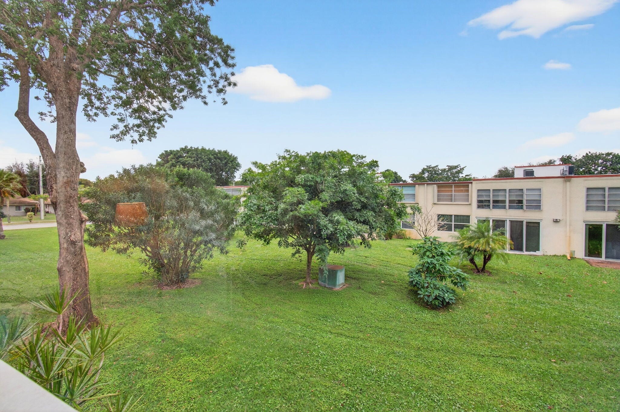 View details of listing 10 Willowbrook 205, Delray Beach, FL 33446 Delray Beach with MLS#