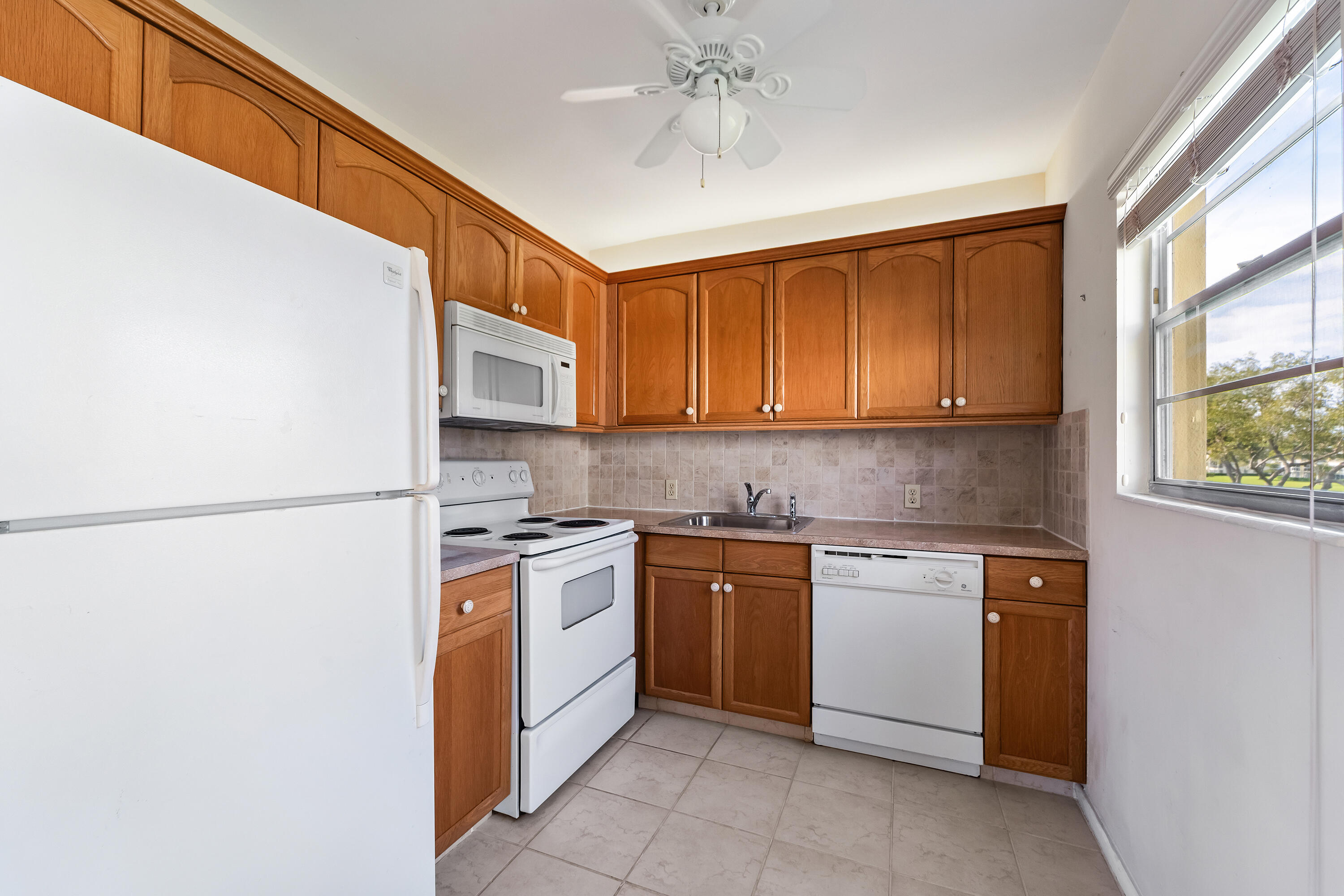 View details of listing 200 Dorset E, Boca Raton, FL 33434 Boca Raton with MLS#