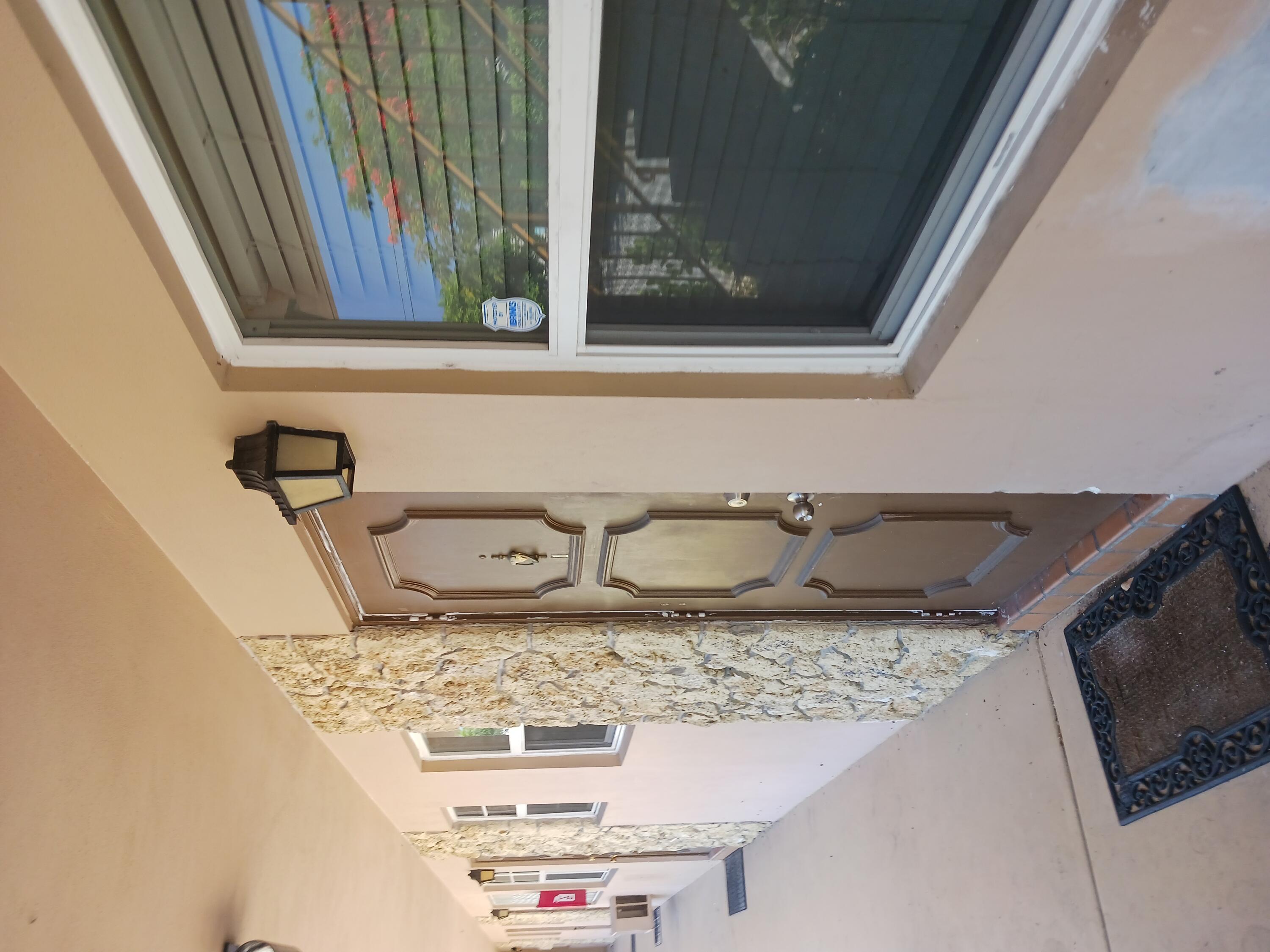 View details of listing 101 S L Street 1, Lake Worth Beach, FL 33460 Lake Worth Beach with MLS# 
