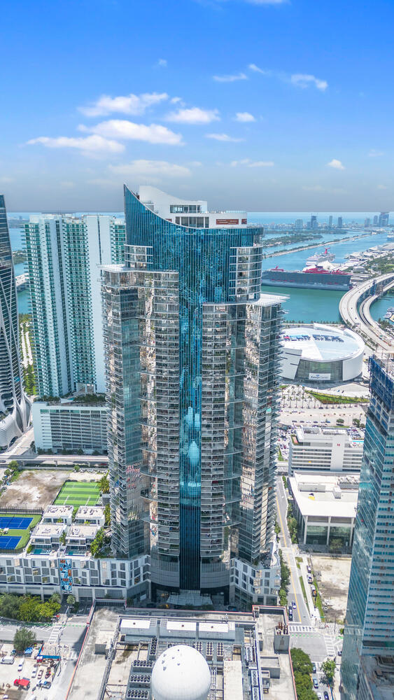 View details of listing 851 NE 1st Avenue 306, Miami, FL 33132 Miami with MLS# 