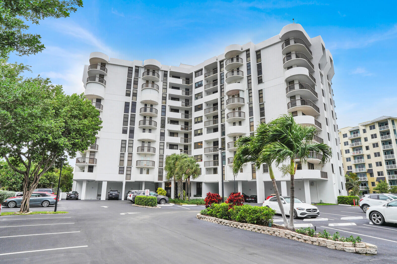 View details of listing 1361 S Ocean Boulevard Phb9, Pompano Beach, FL 33062 Pompano Beach with MLS# 
