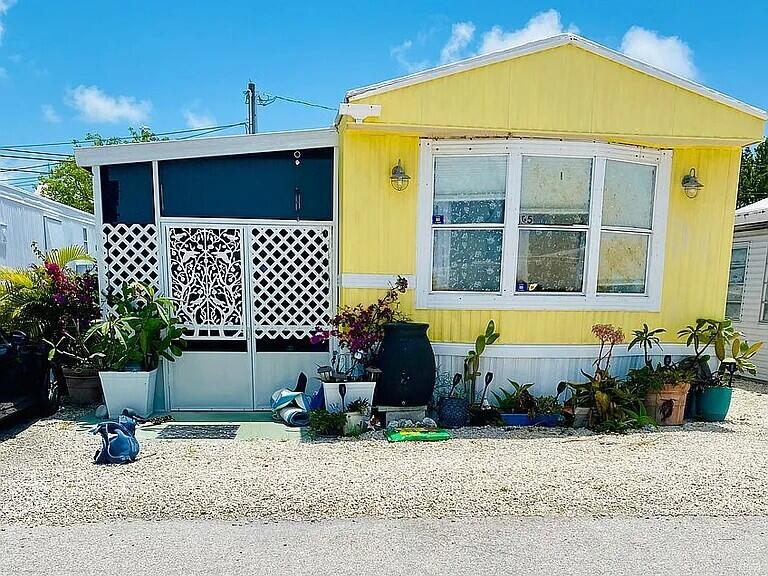 View details of listing 1361 Overseas Highway G5, Marathon, FL 33050 Marathon with MLS# 
