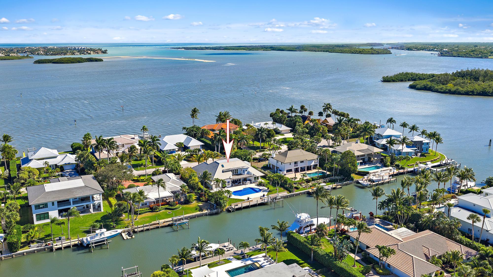 View details of listing 19 Island Road, Sewalls Point, FL 34996 Sewalls Point with MLS# 