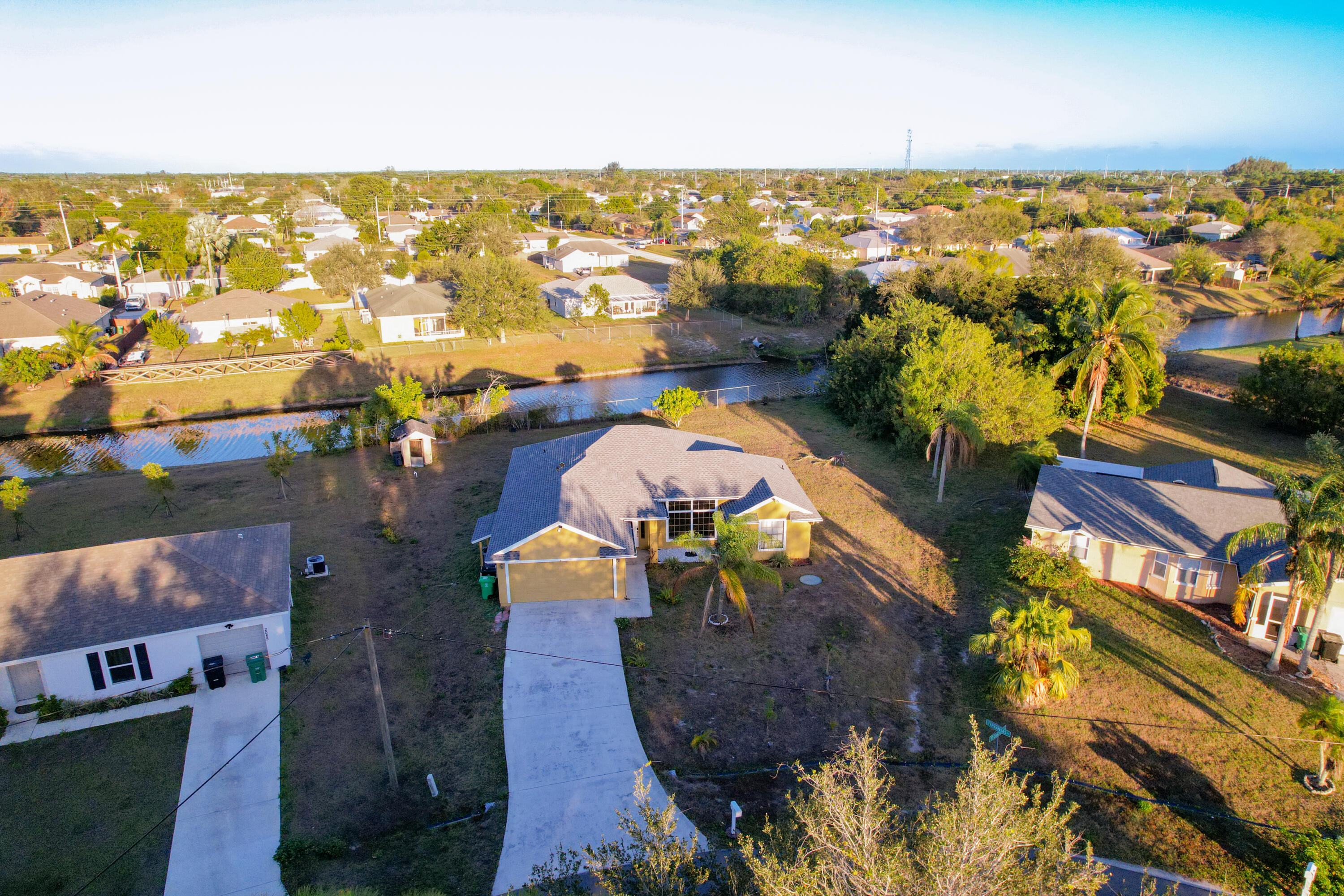 View details of listing 2091 SW Castinet Lane, Port St. Lucie, FL 34953 Port St. Lucie with MLS# 