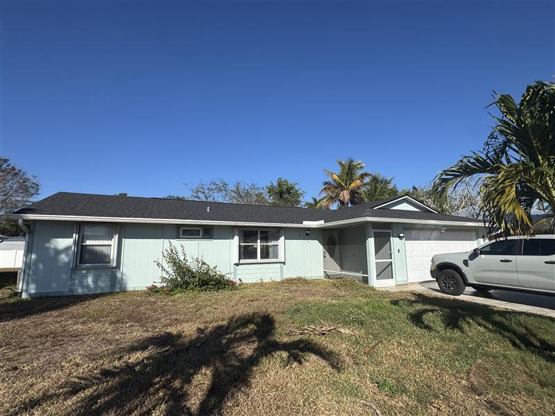 View details of listing 607 SE Dean Terrace, Port St. Lucie, FL 34984 Port St. Lucie with MLS# 