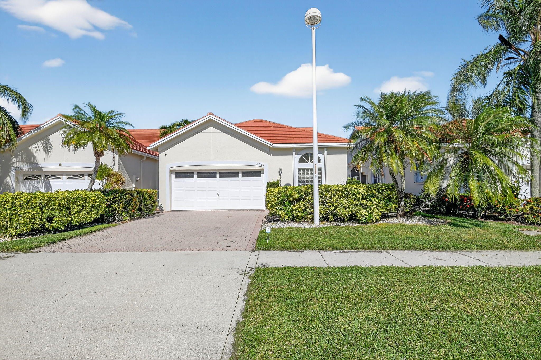 View details of listing 6179 Bear Creek Court, Lake Worth, FL 33467 Lake Worth with MLS#