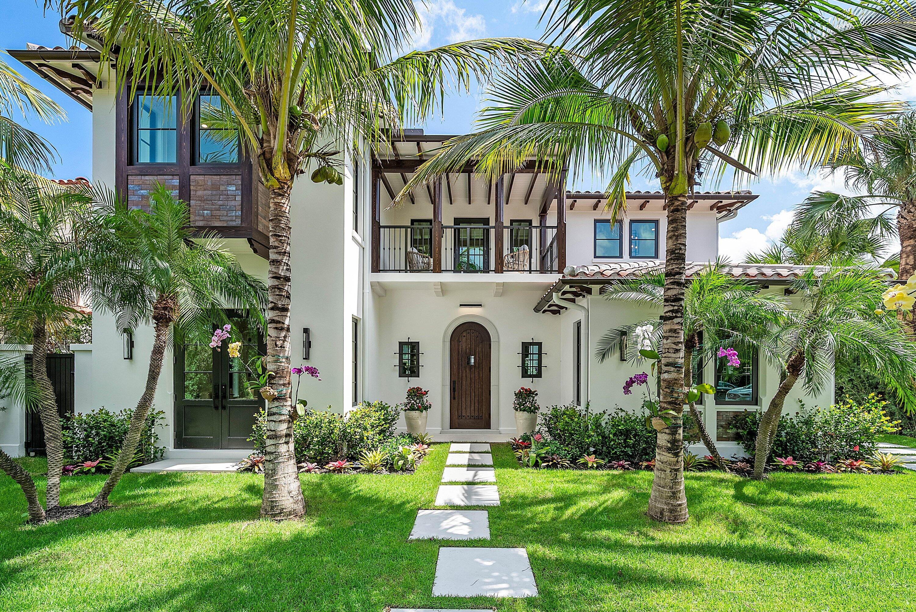 View details of listing 230 Pershing Way, West Palm Beach, FL 33401 West Palm Beach with MLS#
