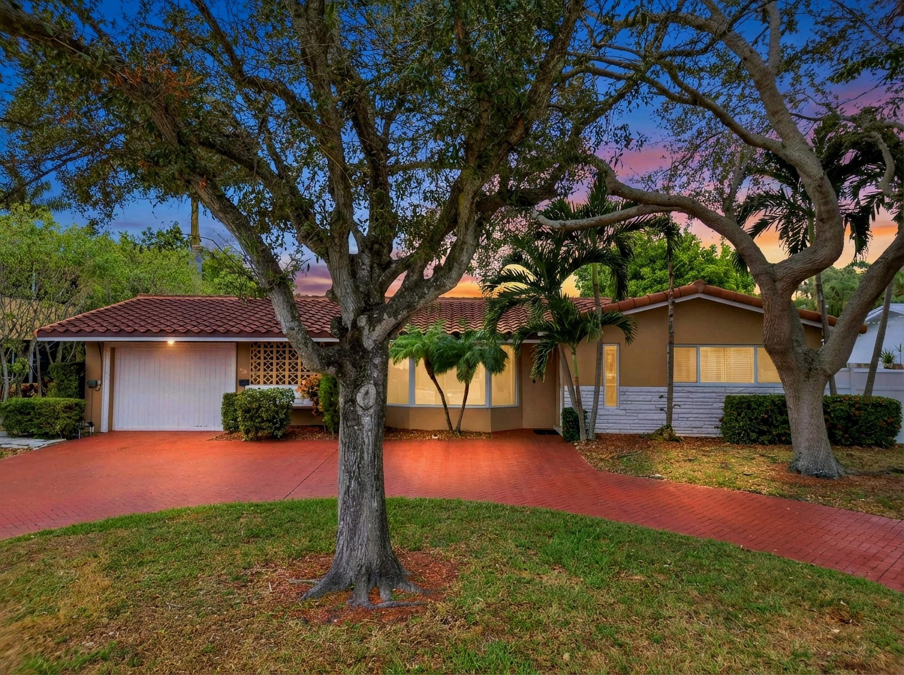 Listing  1921 NE 28th Court, Lighthouse Point, FL 33064, Lighthouse Point, FL 33064