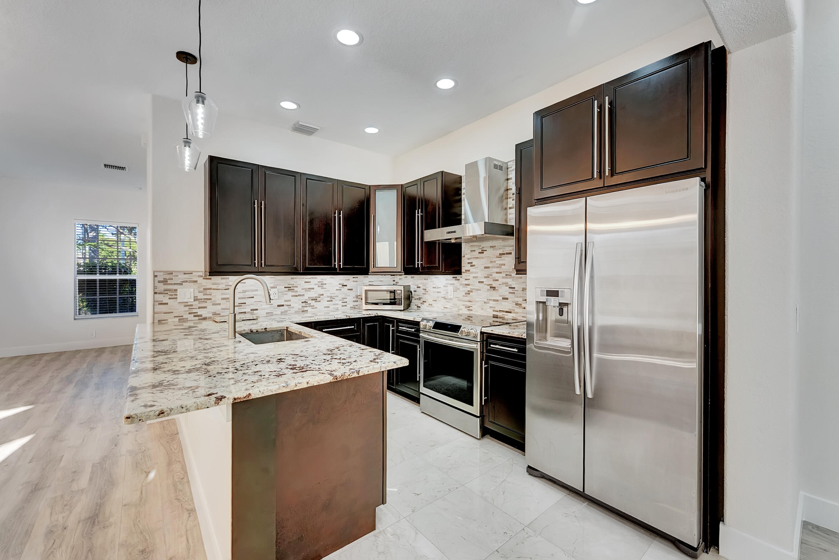 Listing  406 NW 25th Avenue, Boynton Beach, FL 33426, Boynton Beach, FL 33426