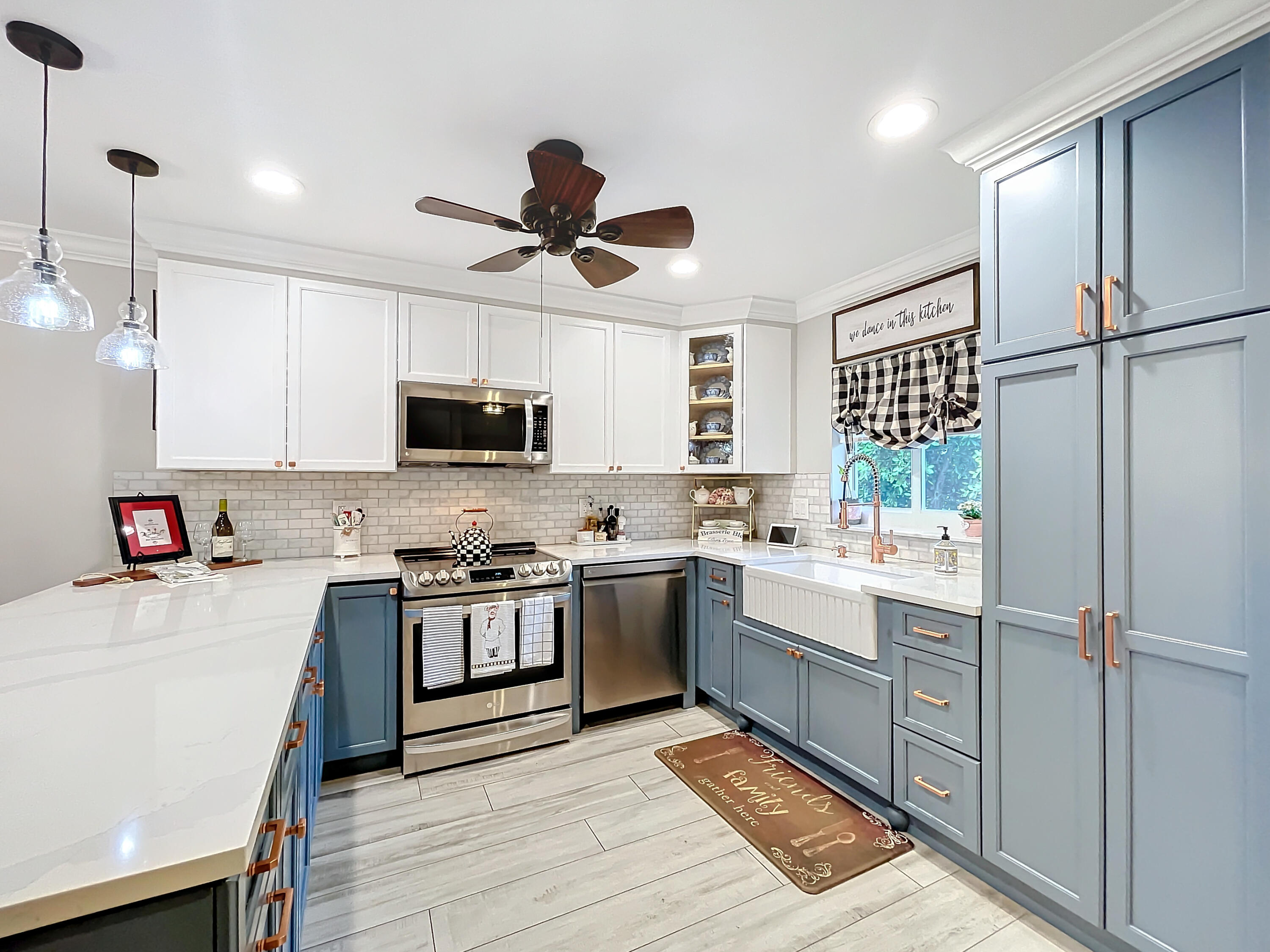 View details of listing 3060 Holiday Springs Boulevard 312, Margate, FL 33065 Margate with MLS# 