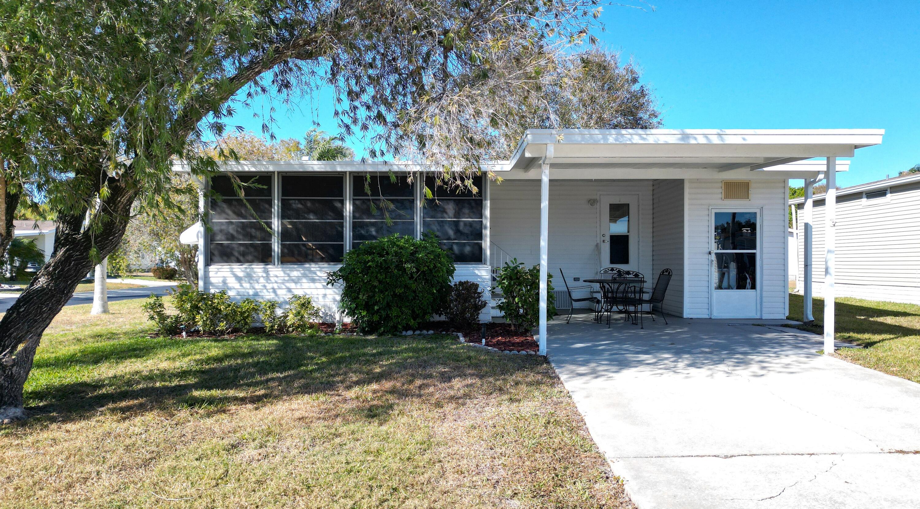 View details of listing 334 Seahorse Terrace, Fort Pierce, FL 34982 Fort Pierce with MLS# 