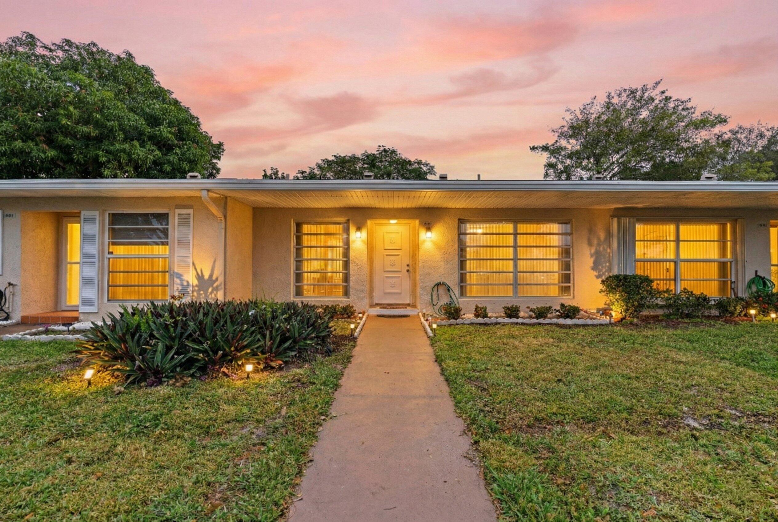 View details of listing 8555 Bella Vista Drive 86, Boca Raton, FL 33433 Boca Raton with MLS#