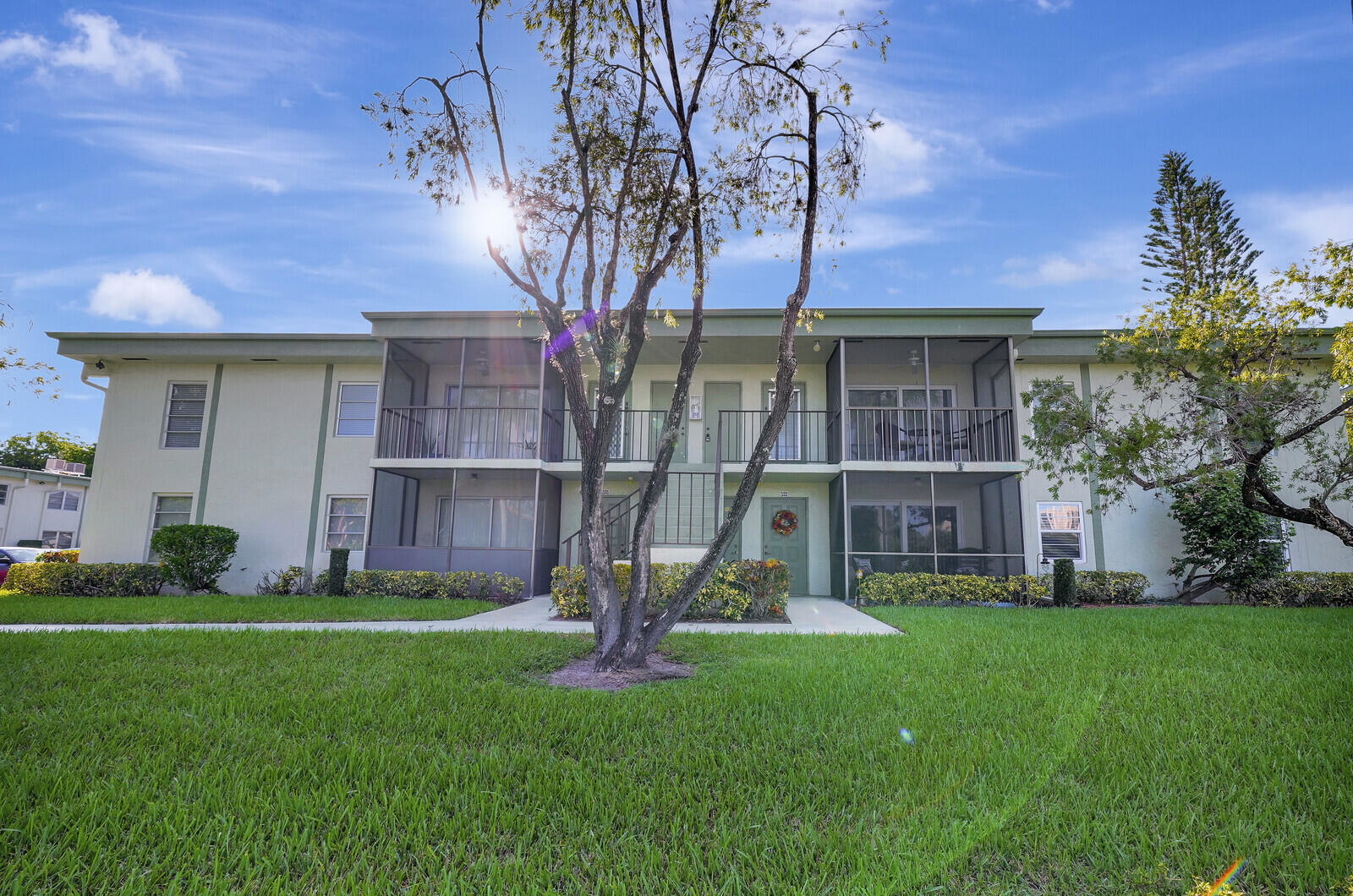 View details of listing 7547 S Oriole Boulevard 202, Delray Beach, FL 33446 Delray Beach with MLS#
